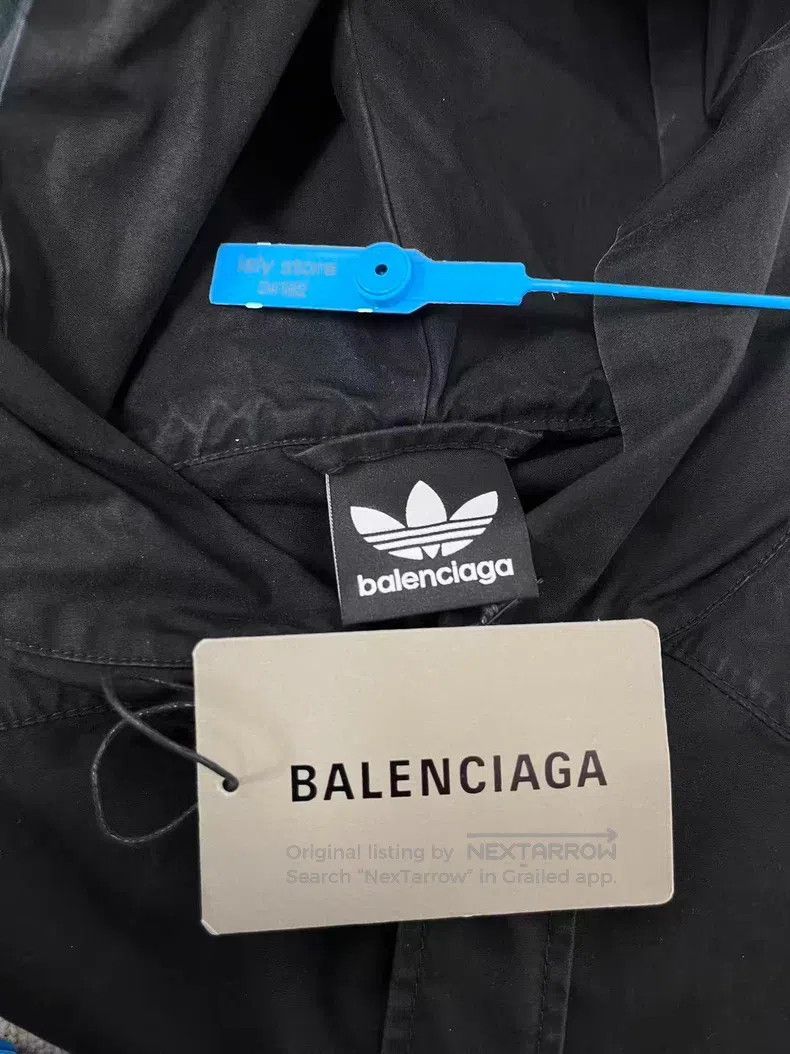 Balenciaga Balenciaga Color Block Letter Logo Printed Hooded Long Sle Size US L / EU 52-54 / 3 - 5 Thumbnail