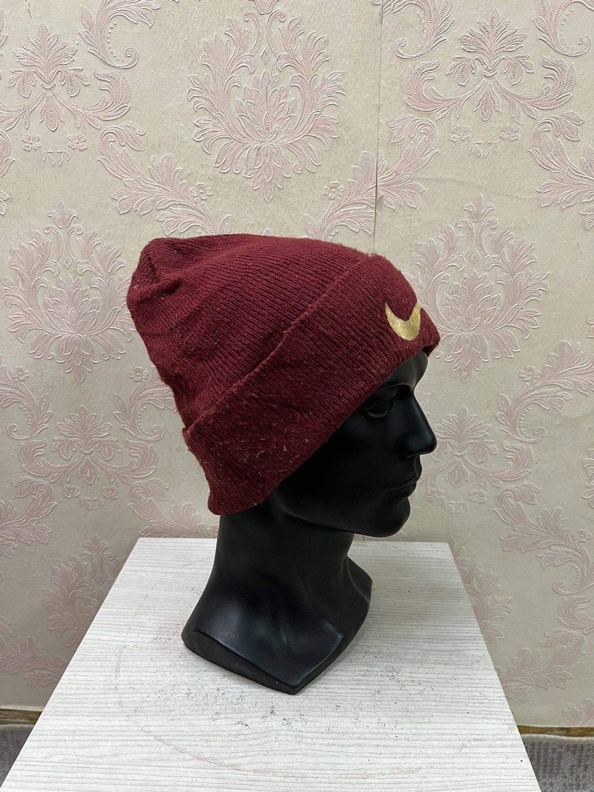 Nike Vintage Nike Swoosh Logo Beanie Hats Size ONE SIZE - 4 Thumbnail