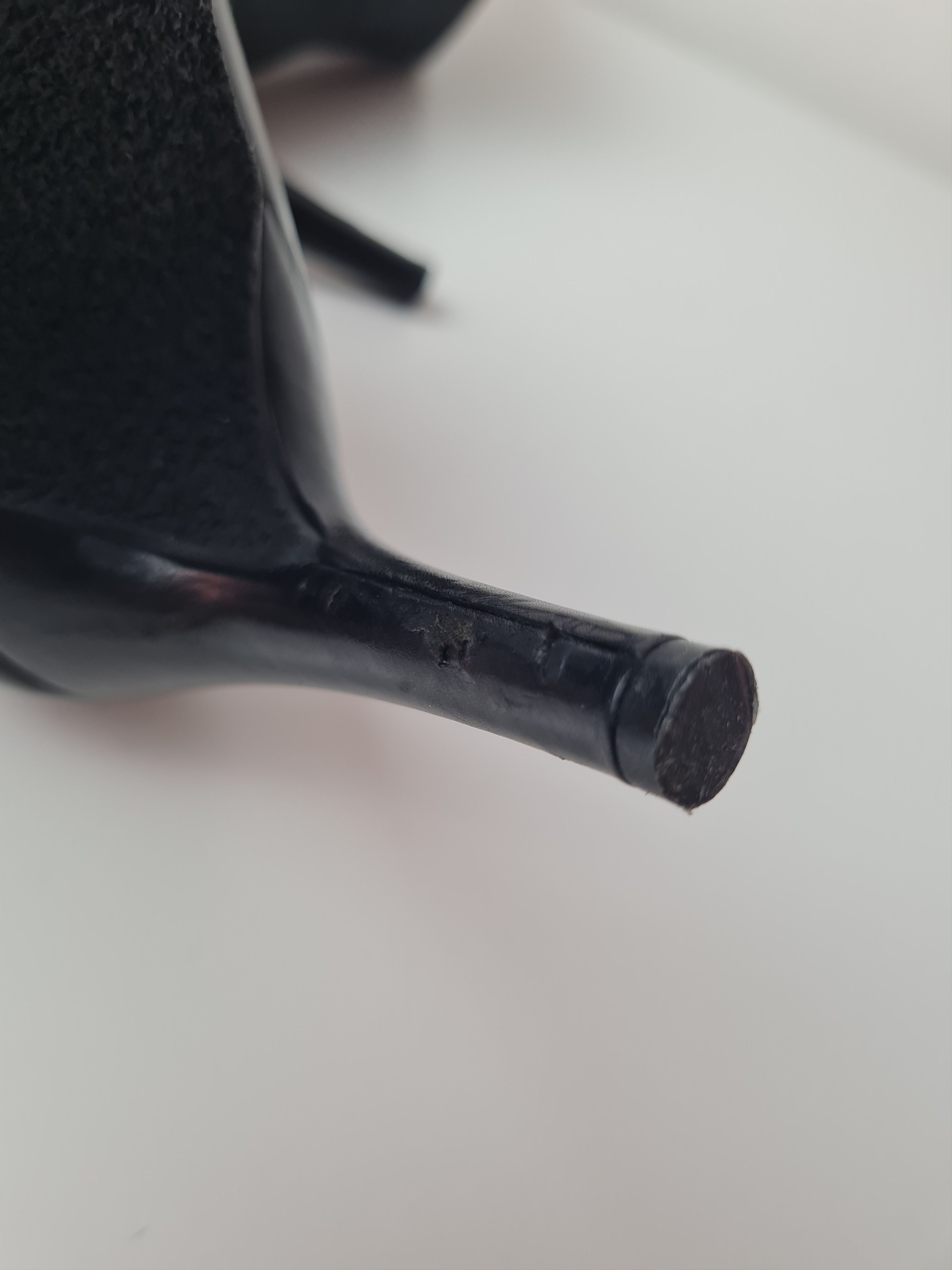 Gucci Vintage shoes Gucci almond toe heels black Luxury Sz 38 Size US 8 / IT 38 - 19 Thumbnail