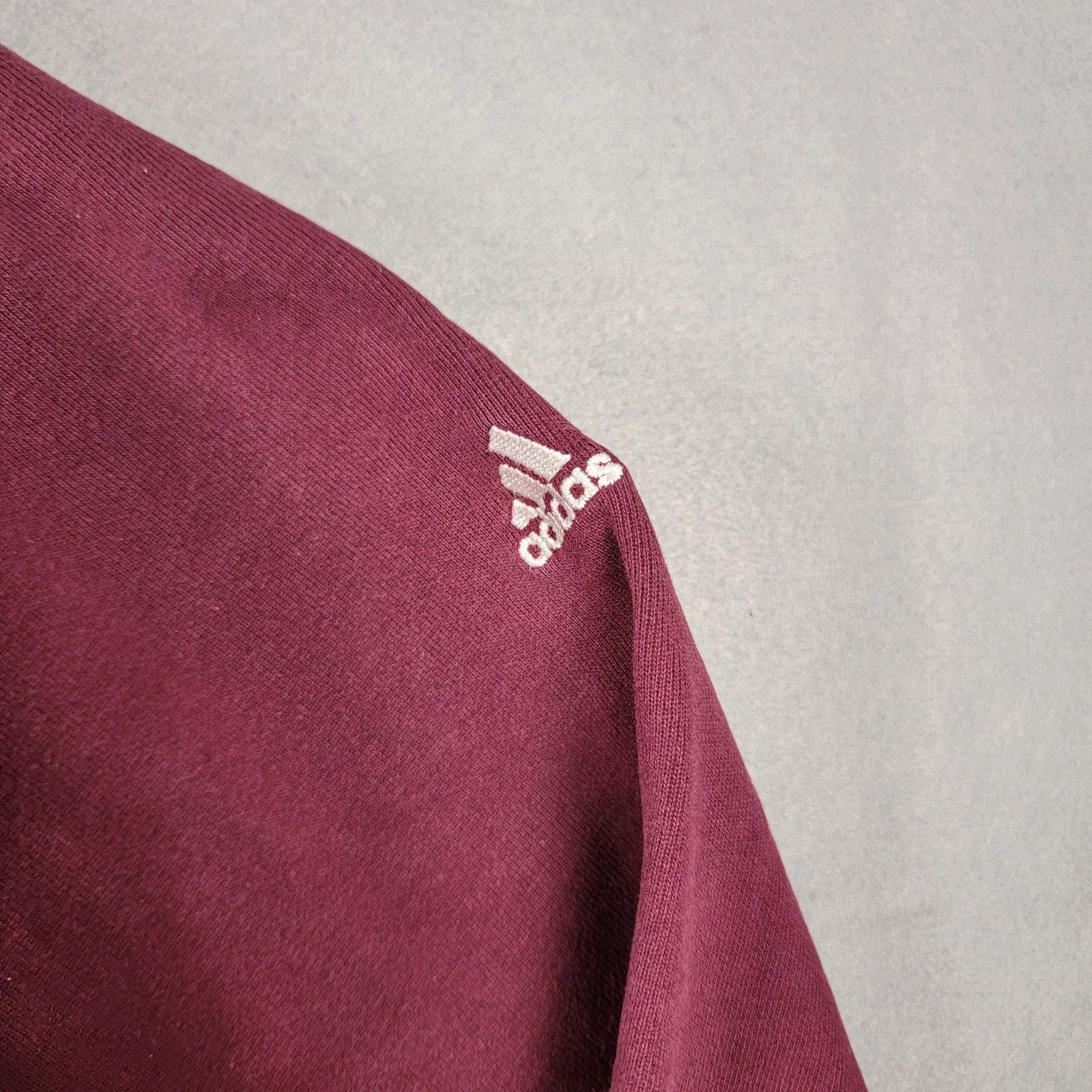 Adidas Classic Adidas Loyola Ramblers Pullover Hoodie - Size M (24) Size US M / EU 48-50 / 2 - 9 Thumbnail