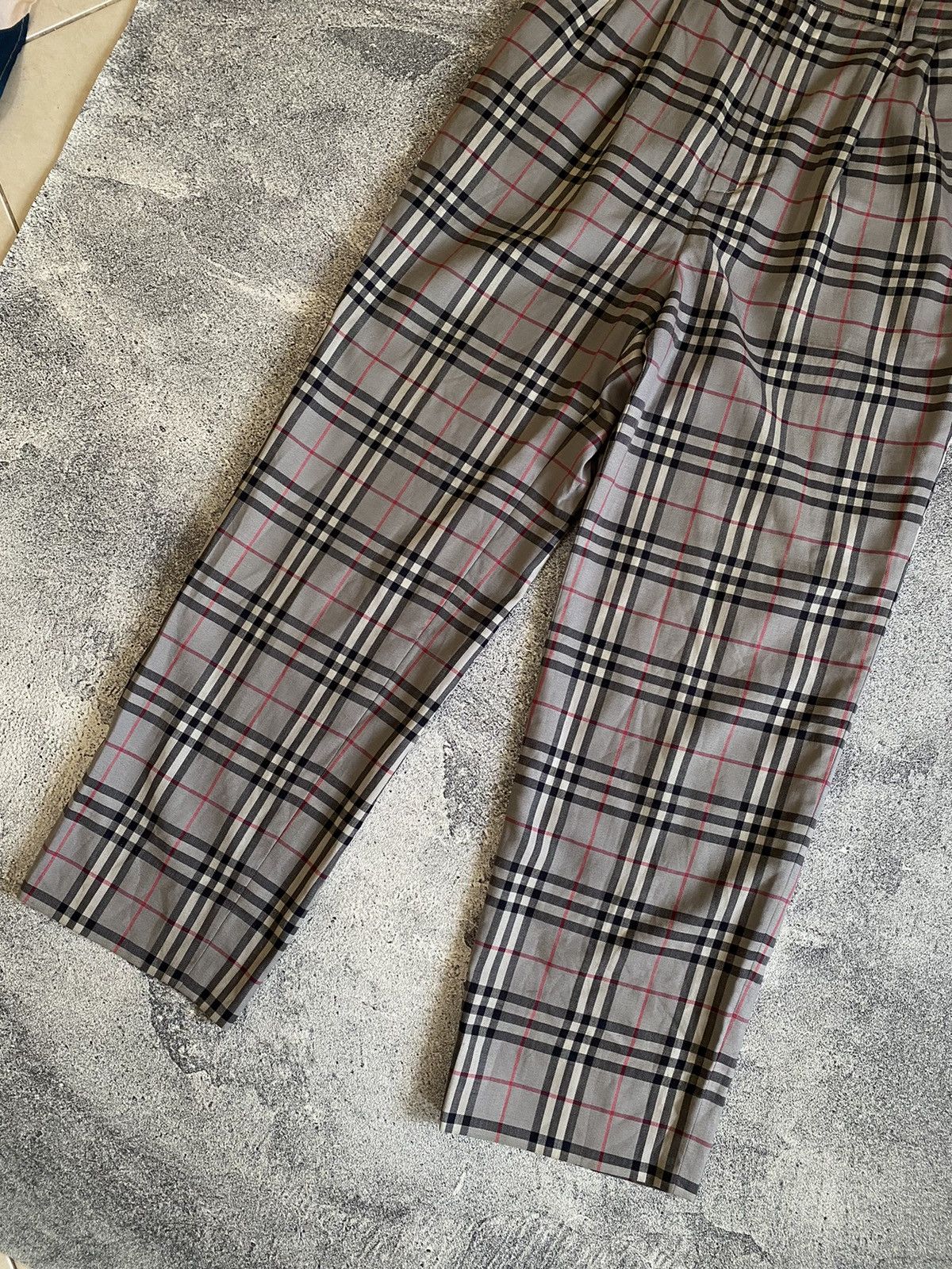 Burberry BURBERRYS GOLF NOVA CHECK PANTS Size 29" - 2 Thumbnail