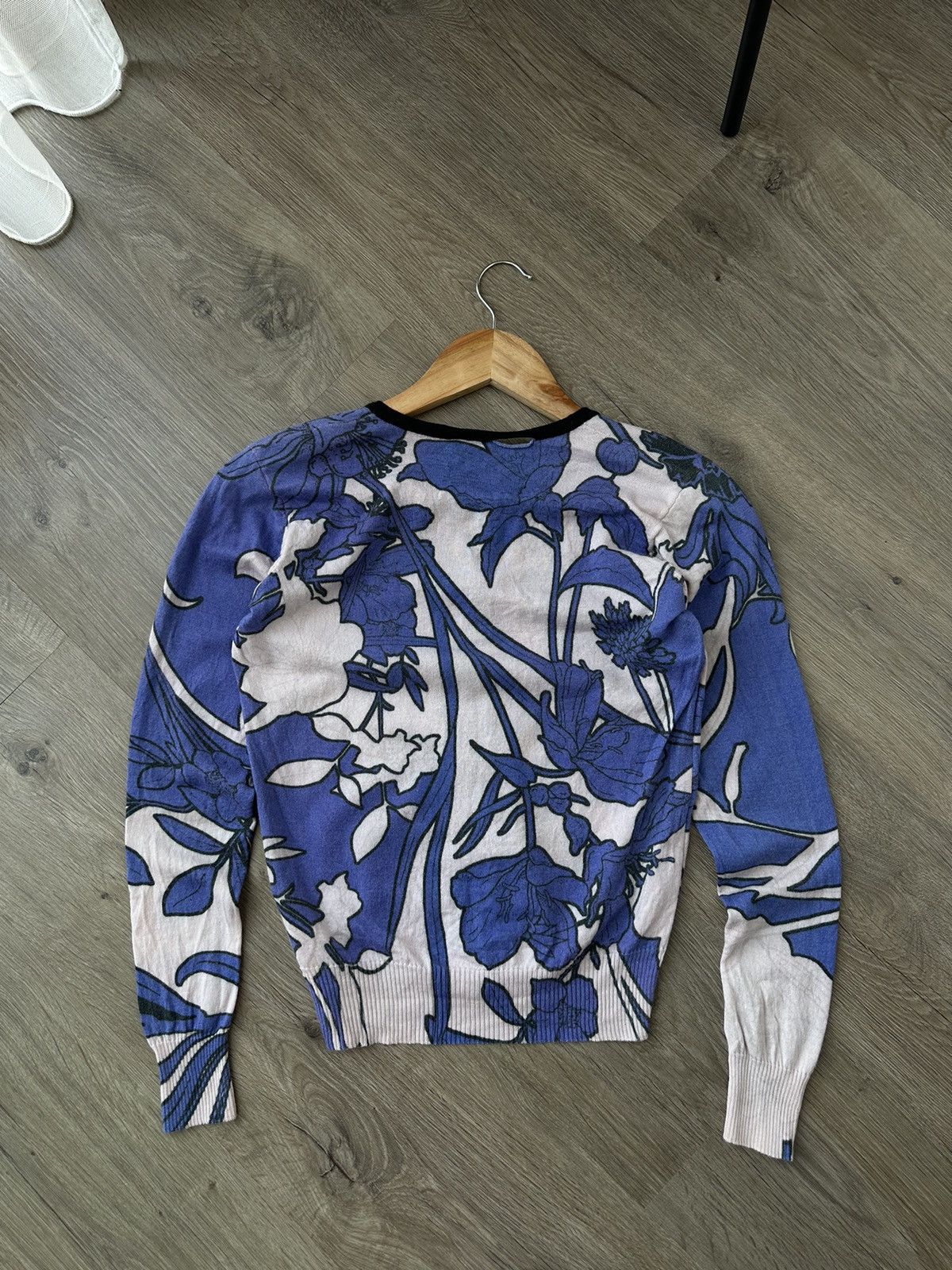 Escada Vintage Escada Flowers Blue Sweater Cardigan Size US XS / EU 42 / 0 - 7 Thumbnail