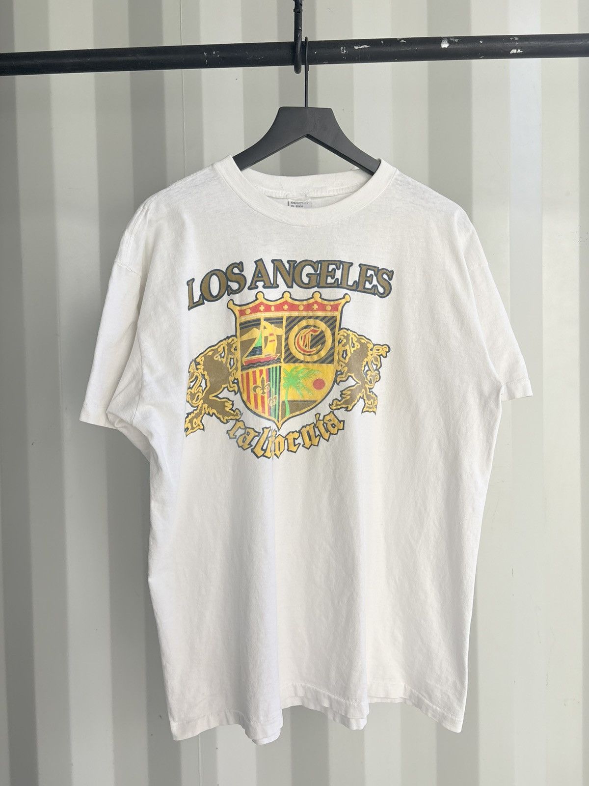 Vintage Thrashed Los Angeles Crest Faded Distressed Shirt GRUNGE Size US XL / EU 56 / 4 - 2 Thumbnail