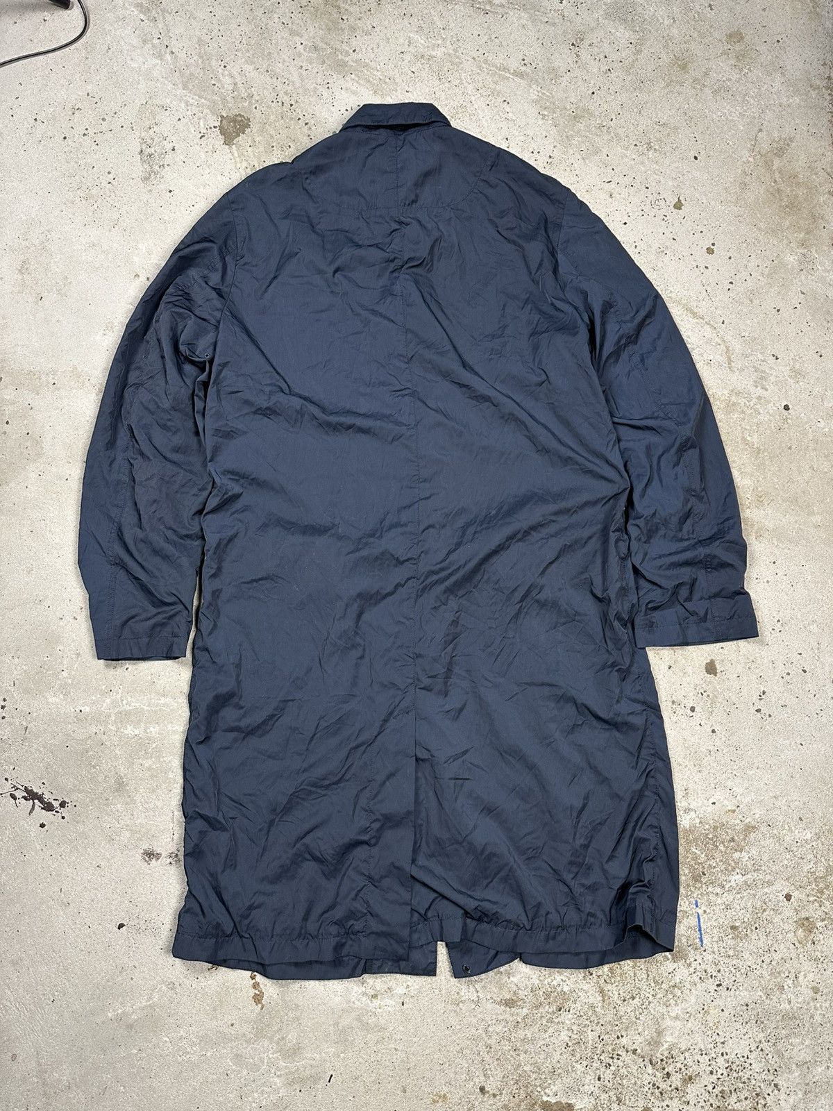 Acne Studios Acne Studios Navy Rain Coat Windbreaker Size US L / EU 52-54 / 3 - 2 Thumbnail