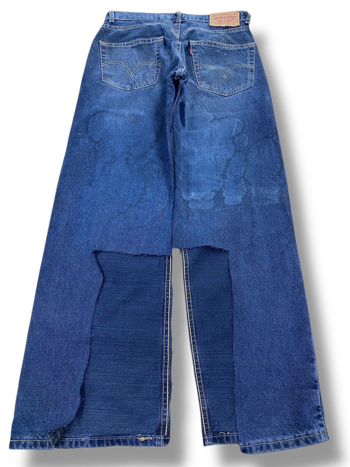 Levi's Levi’s_ Blue Wash Ripped at the back Straigjt Leh Jeans Size US 30 / EU 46 - 3 Thumbnail
