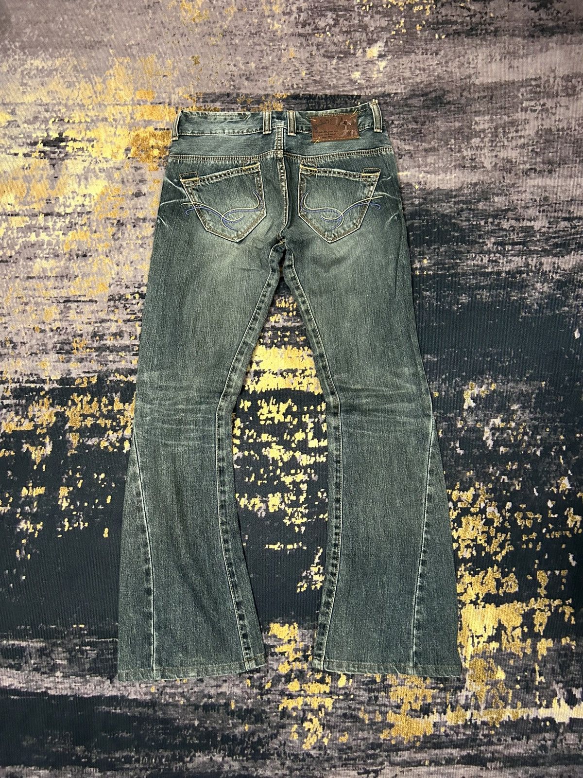 Edwin Vintage Venus Something Edwin Washed Flare Jeans Size US 30 / EU 46 - 1 Thumbnail