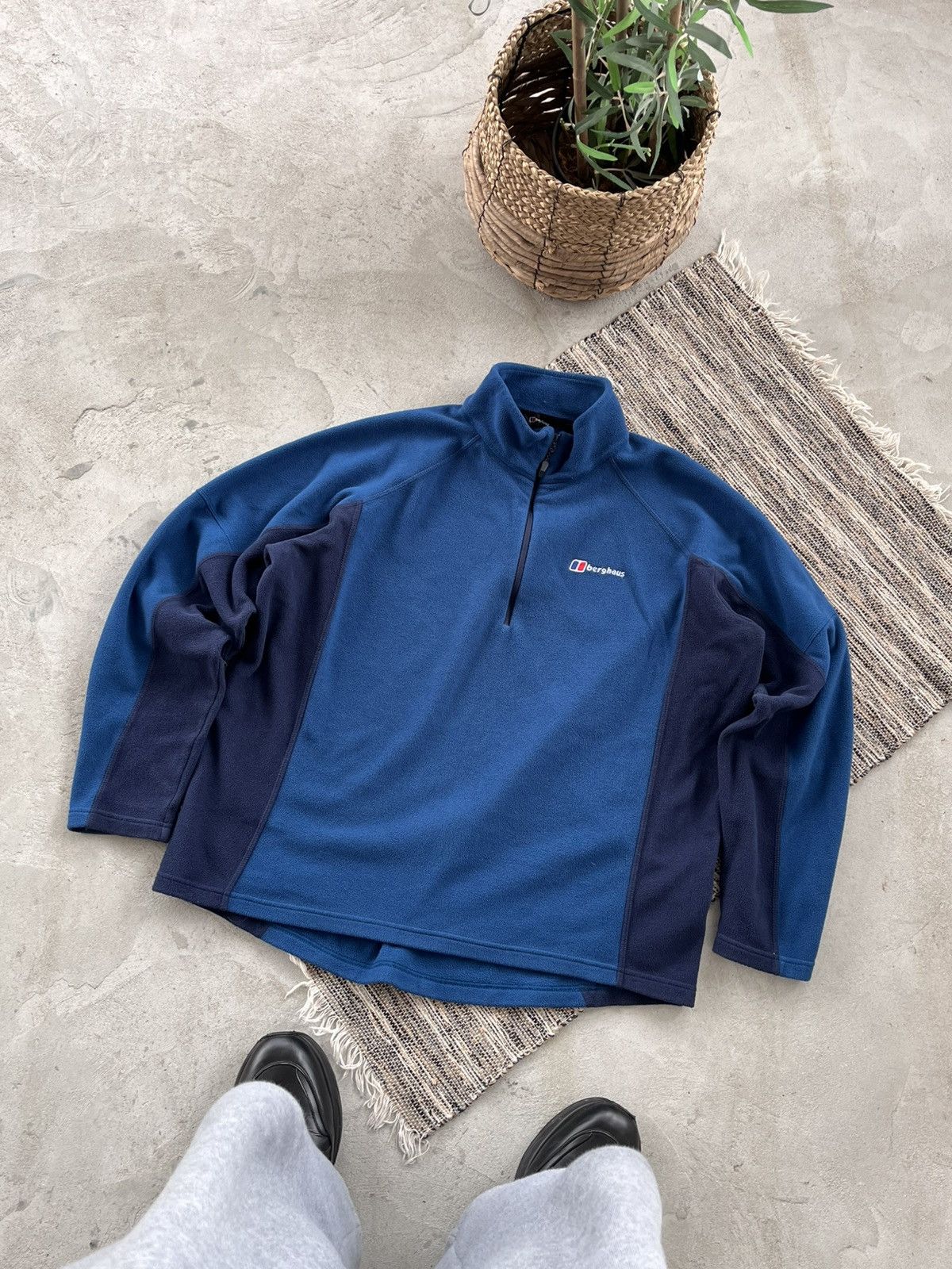 Berghaus Vintage Berghaus Blue Fleece 1/3 Zip Outdoor Pullover Y2K Size US XL / EU 56 / 4 - 1 Thumbnail