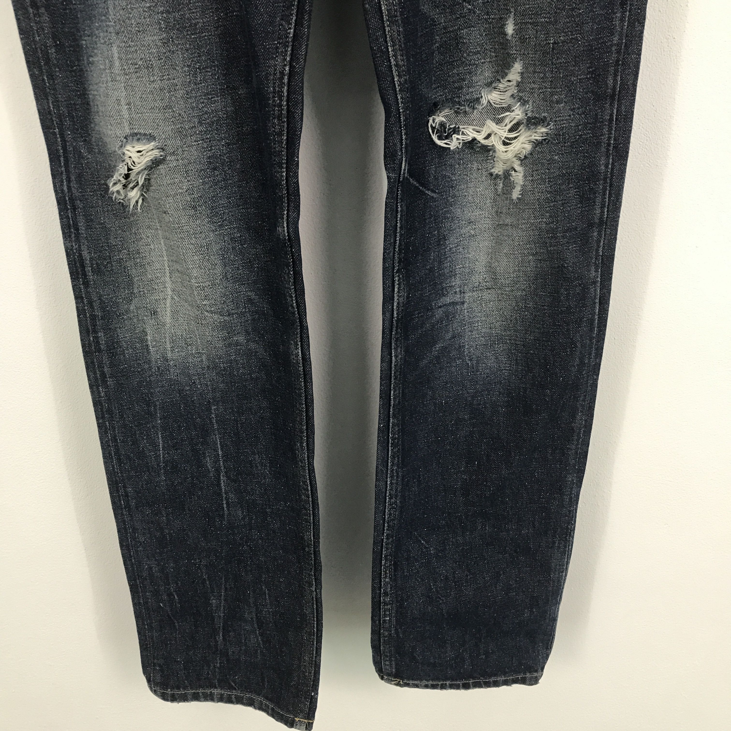 Rare Tommy Hilfiger distressed denim Jeans