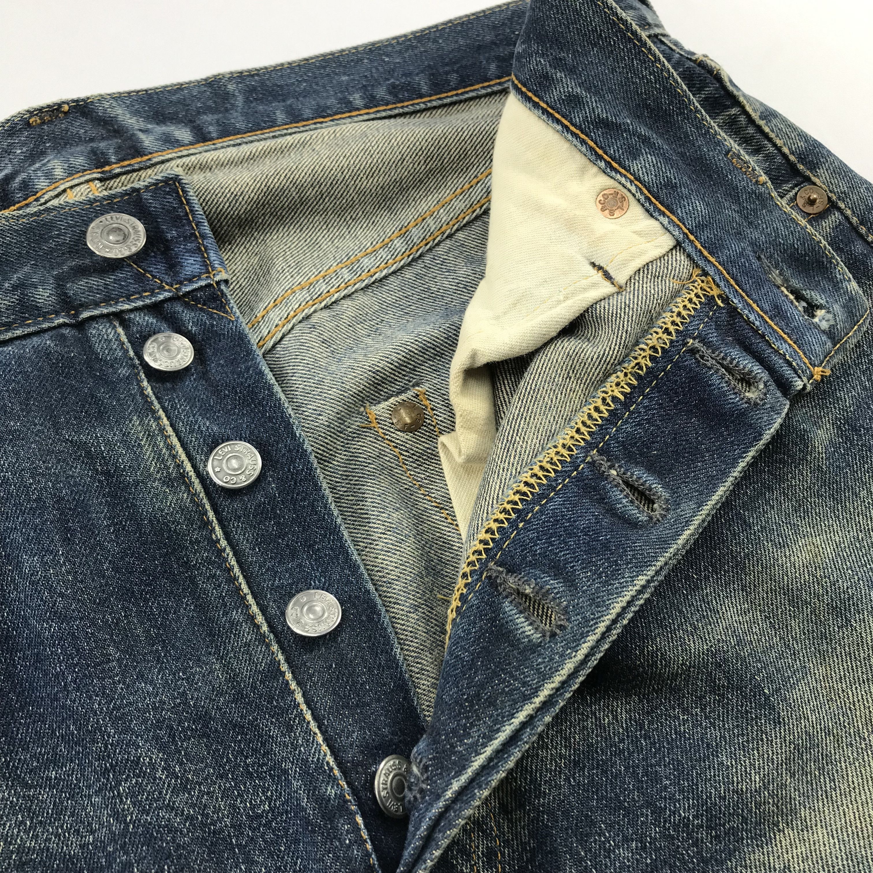 Levi's Vintage Levis 501 Big E Selvedge Denim Jeans Size US 32 / EU 48 - 14 Thumbnail