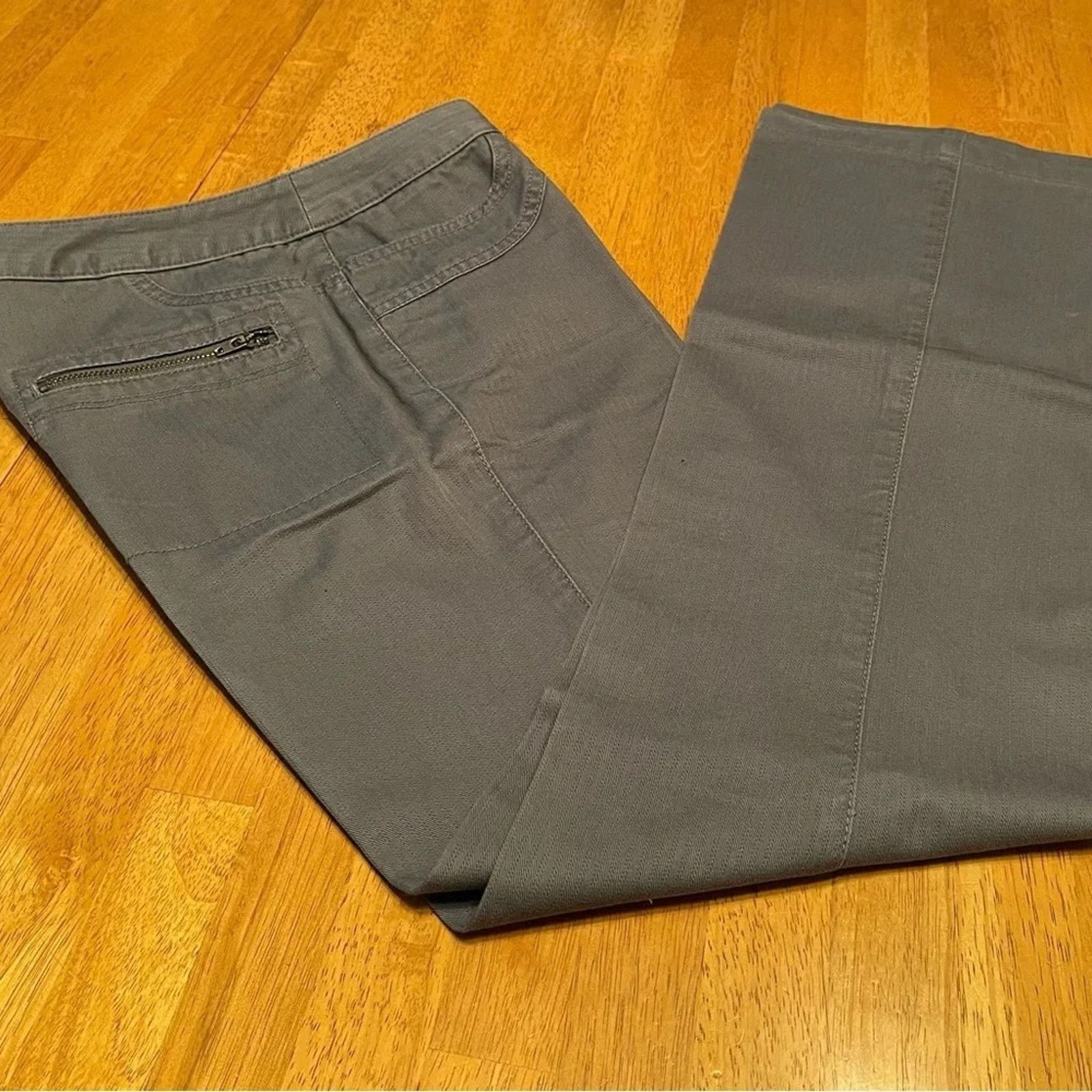 Kenneth Cole Kenneth Cole pants, size 4 Size 27" / US 4 / IT 40 - 1 Thumbnail