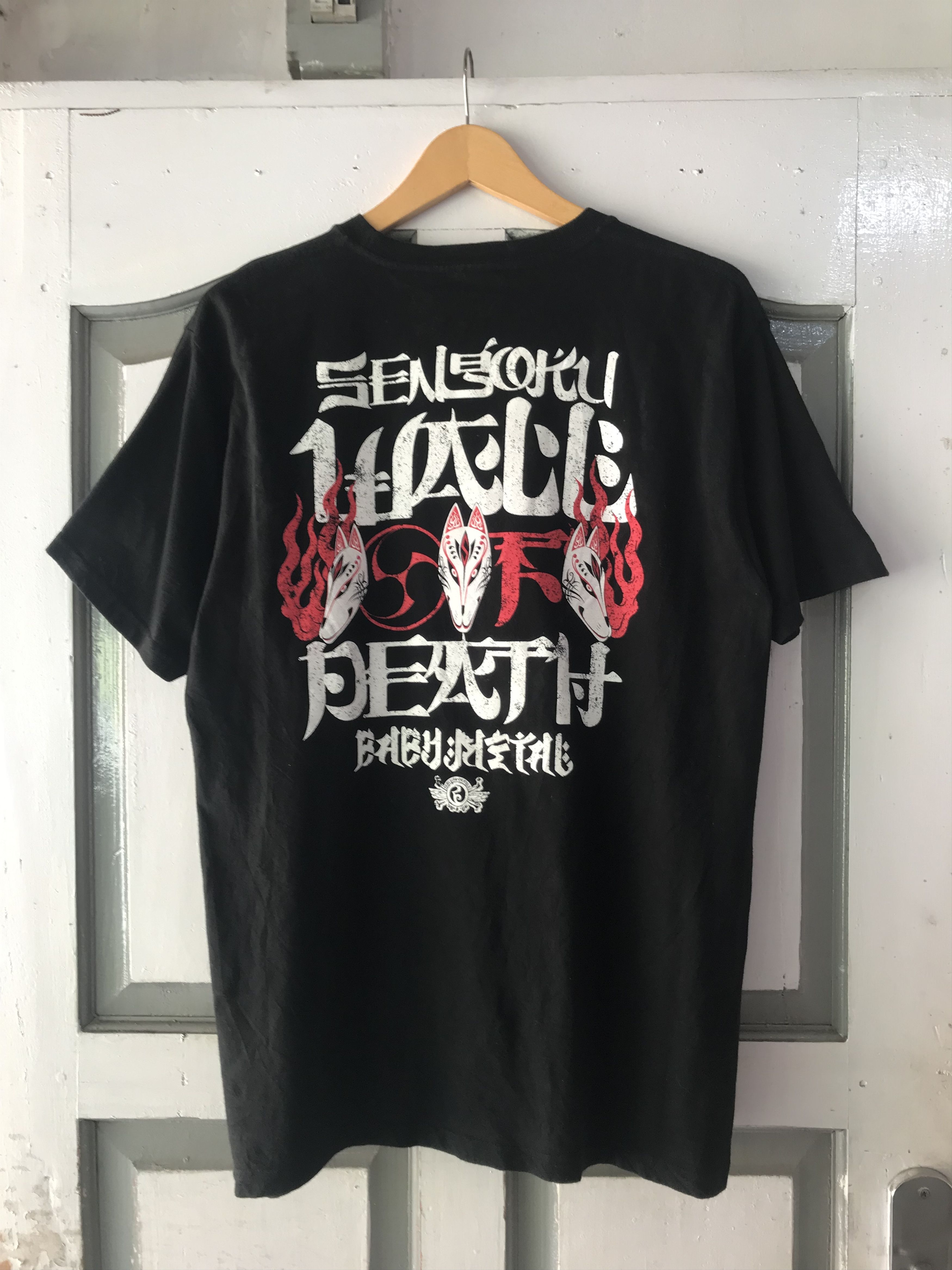 Band Tees × Japanese Brand Band Tees Baby Metal Wall Of Death World Tour 2015 Size US XL / EU 56 / 4 - 3 Thumbnail