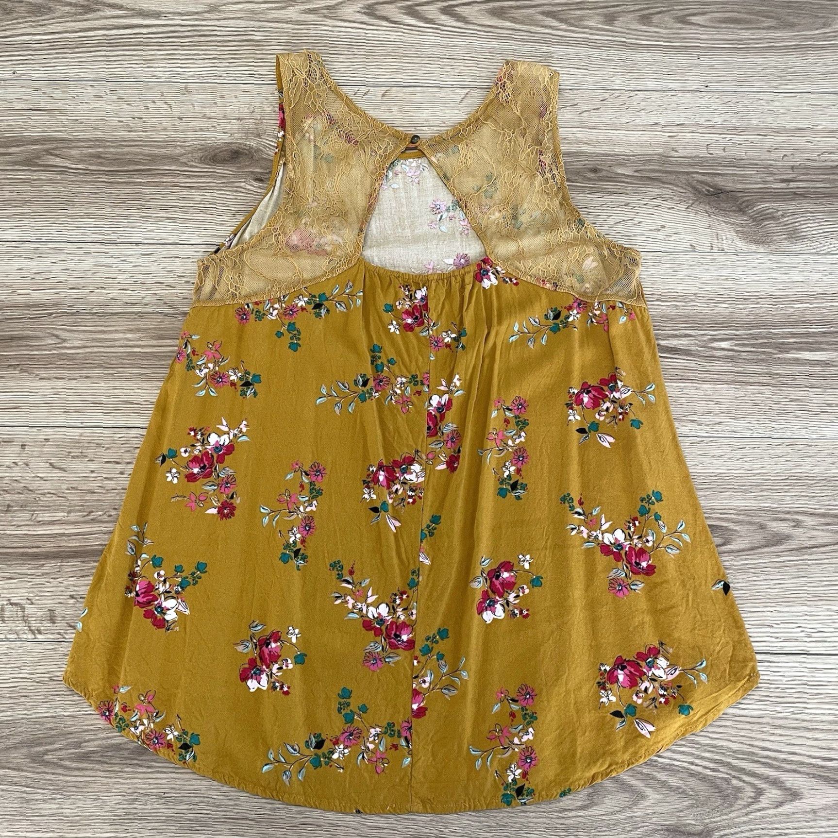 Vintage VINTAGE Gypsies & Moondust Yellow Floral Lace Tank Top Open Back Size Large Womens Size L / US 10 / IT 46 - 8 Thumbnail