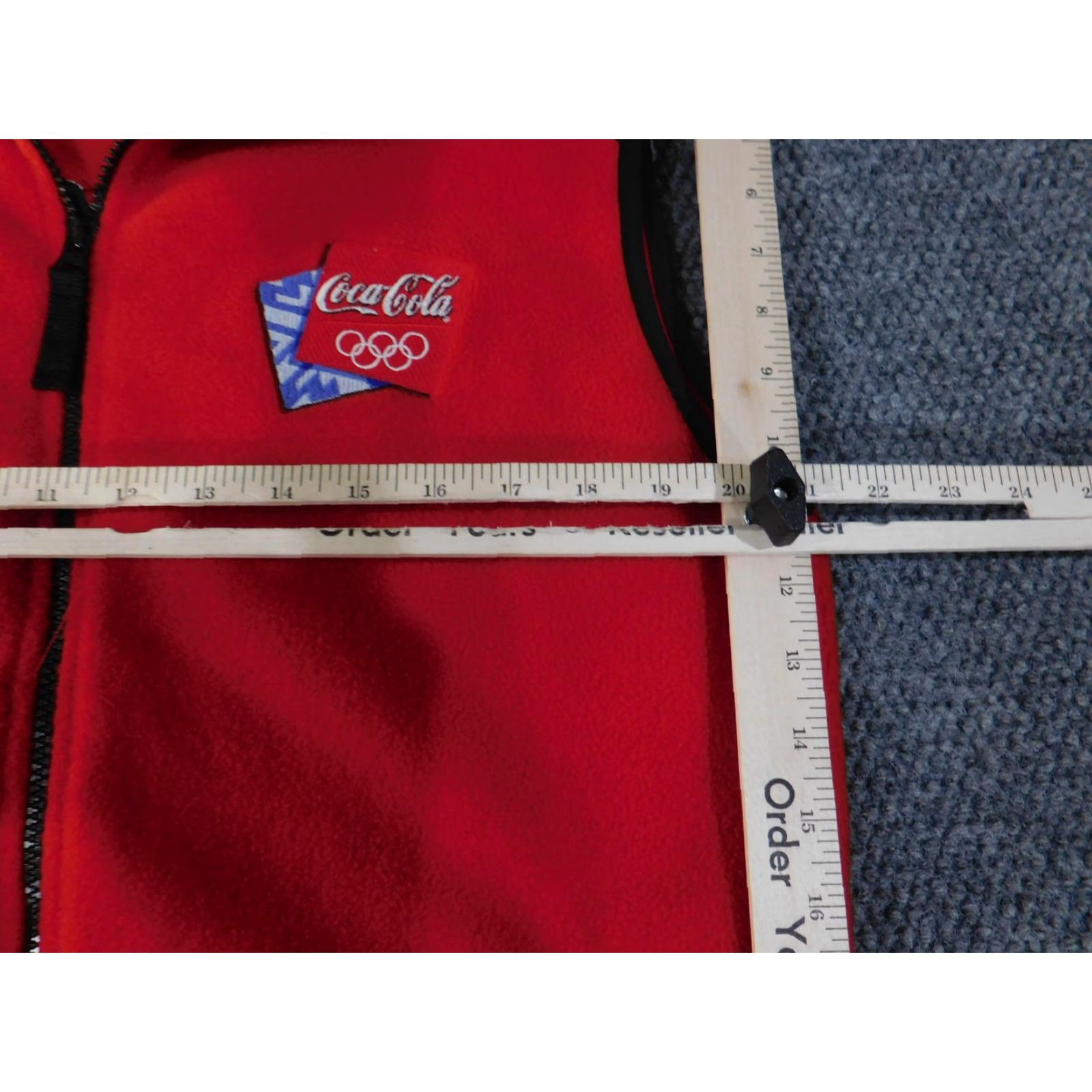 Vintage VINTAGE Coca-Cola Vest Mens Small Red Salt Lake 2002 Olympic Fleece Winter Games 90s Size US S / EU 44-46 / 1 - 6 Thumbnail