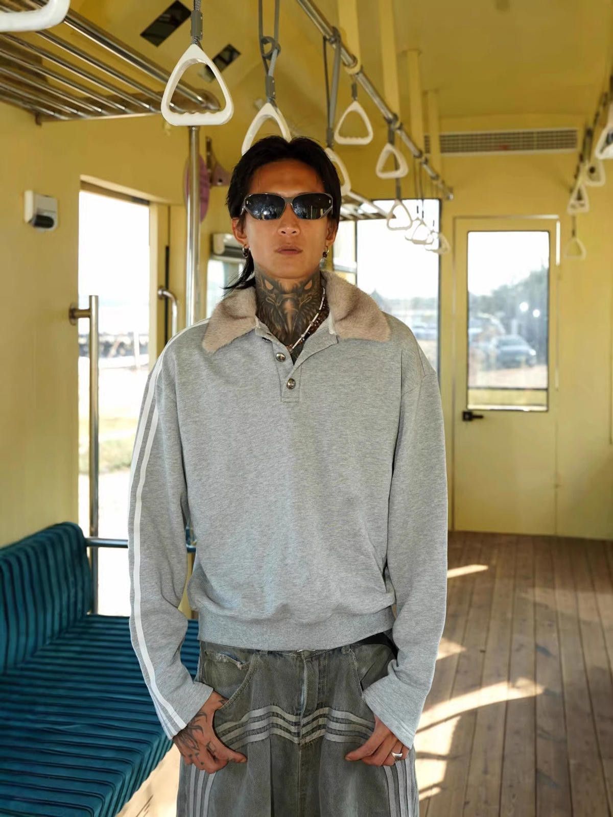 Other Gray Faux Fur Collar Sweatshirts, Casual Pullover Size US M / EU 48-50 / 2 - 3 Thumbnail