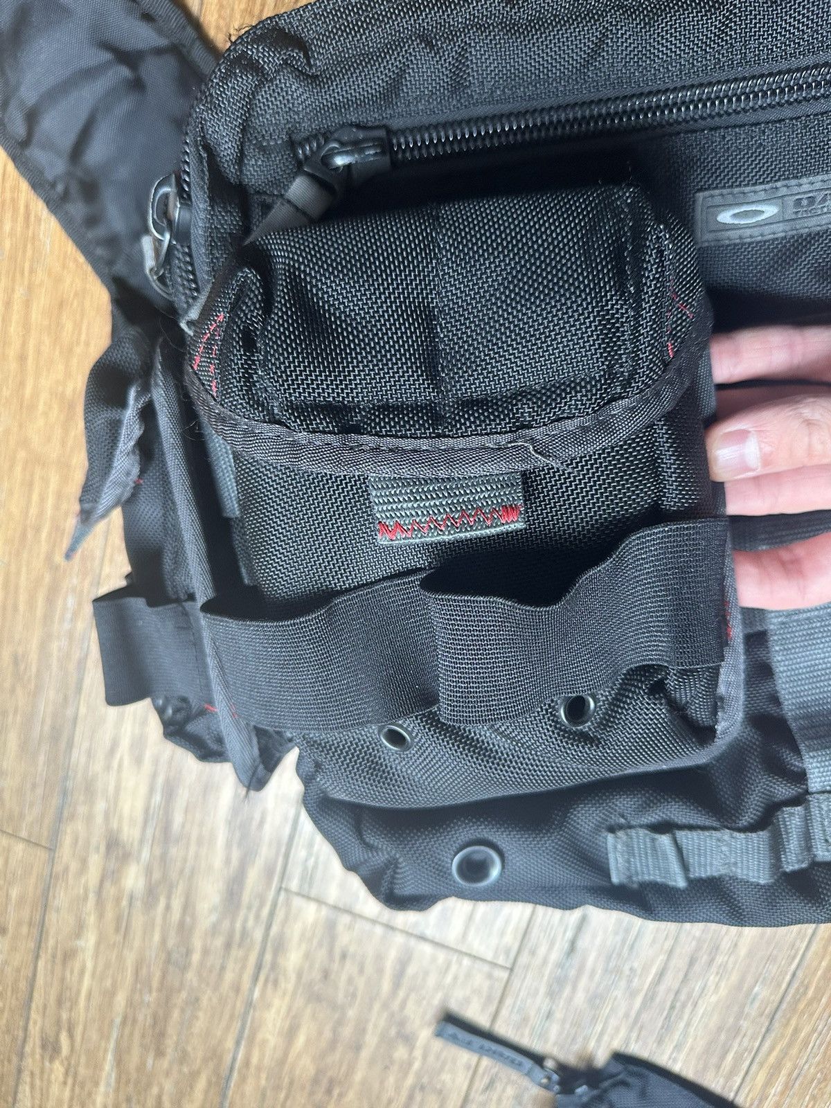 Oakley Oakley Vintage Tactical Field Gear Messenger Sling Gorpcore Size ONE SIZE - 13 Thumbnail