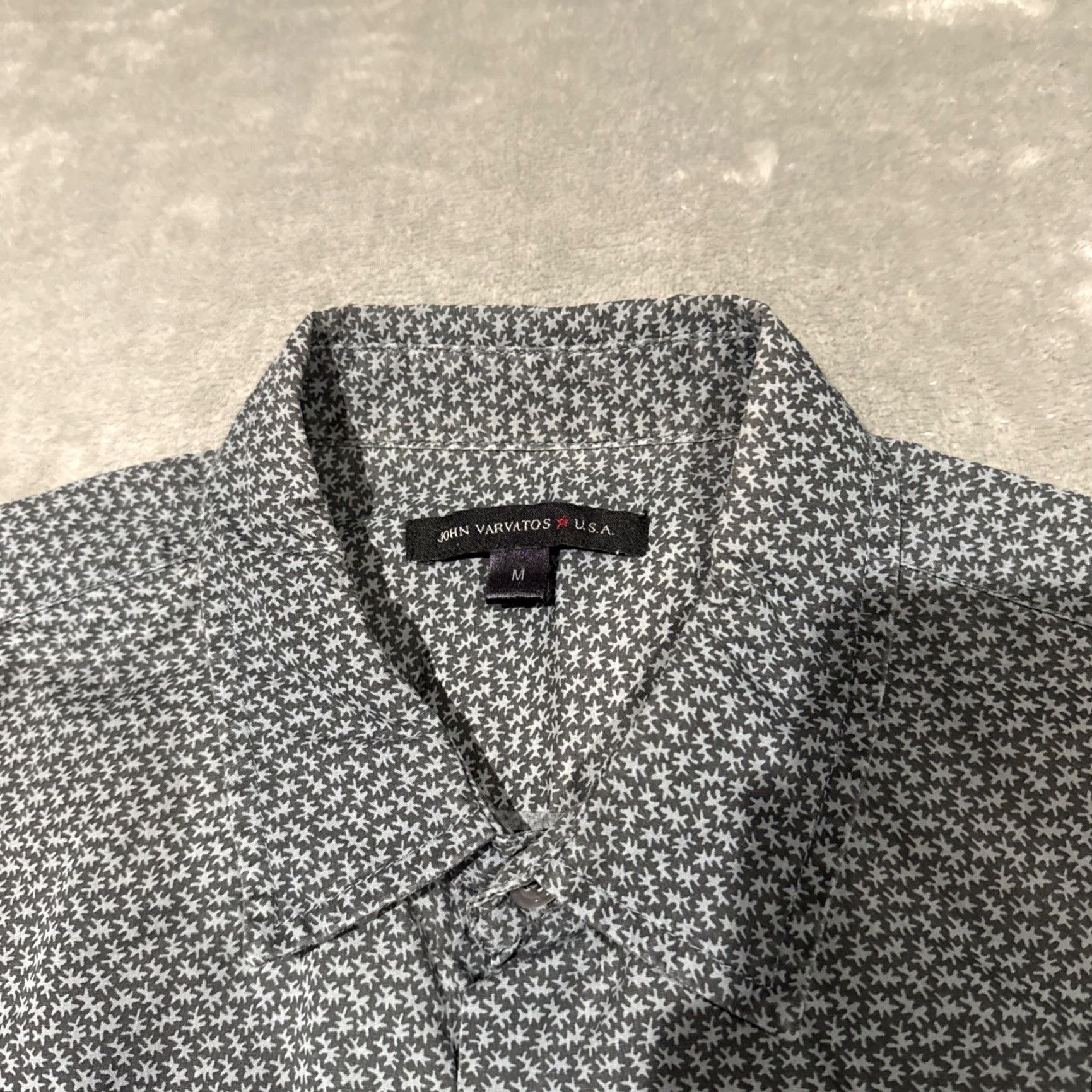 John Varvatos John Varvatos USA Shirt Mens M Blue Button Up Short Sleeve AOP Geometric Pattern Geometric Size US M / EU 48-50 / 2 - 3 Thumbnail