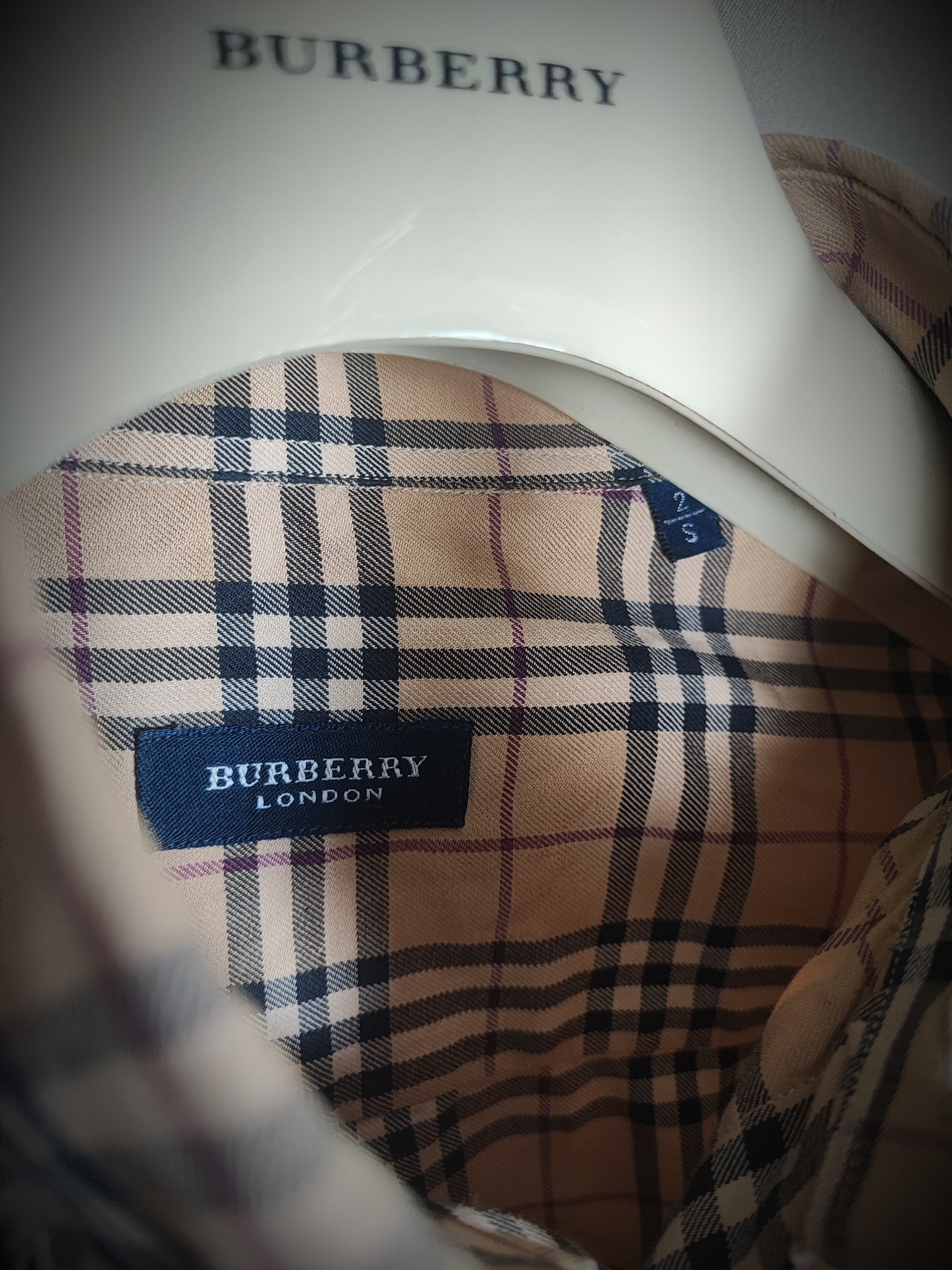 Burberry 🔥Burberry shirt size M 🔥 Size US M / EU 48-50 / 2 - 5 Thumbnail