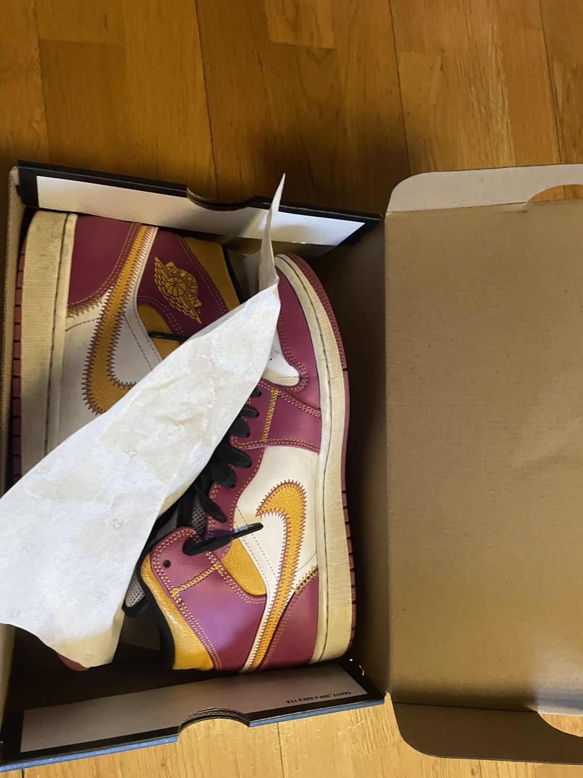 Jordan Brand × Nike Jordan 1 mid “Dia de los Muertos” Para Mi Familia Size US 9 / EU 42 - 2 Thumbnail