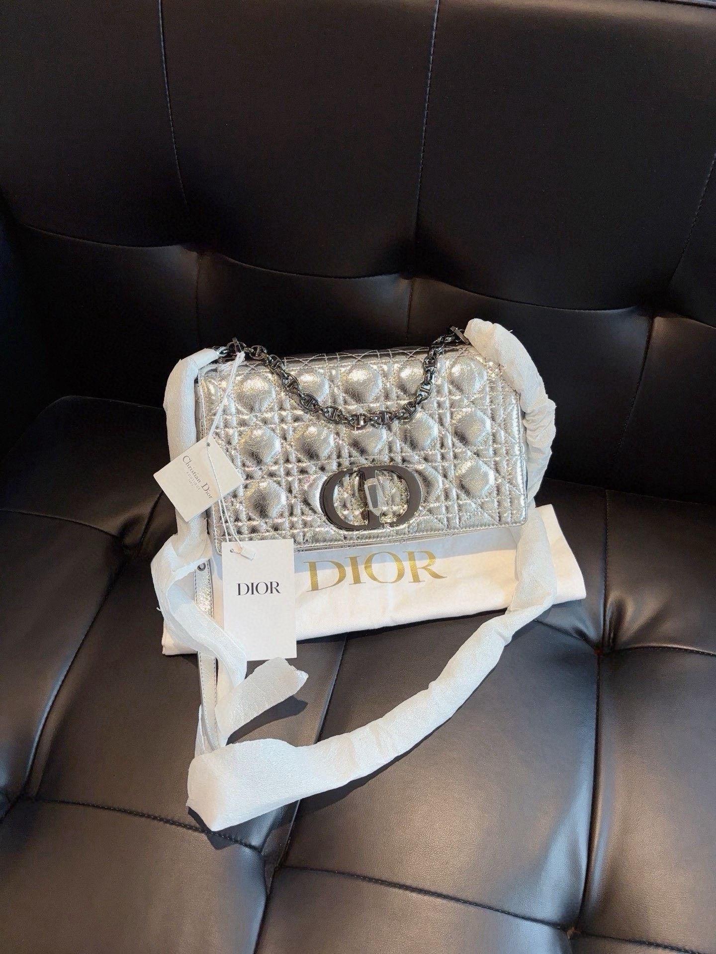 Dior Pre-loved Bag Very good condition Size ONE SIZE - 1 Thumbnail