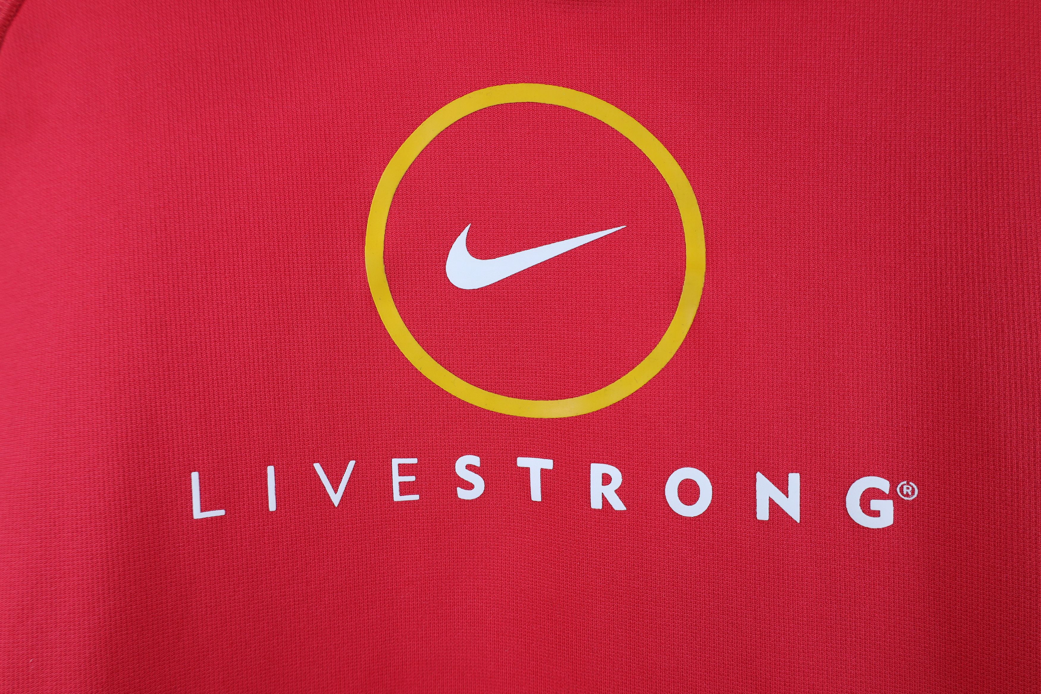 Nike × Vintage Vintage Y2K Nike Livestrong Armstrong Center Swoosh Hoodie Size S / US 4 / IT 40 - 4 Thumbnail