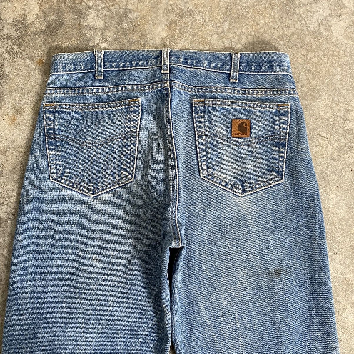 Carhartt Vintage Carhartt Traditional Fit Faded Dirty Jeans Size US 35 - 21 Thumbnail