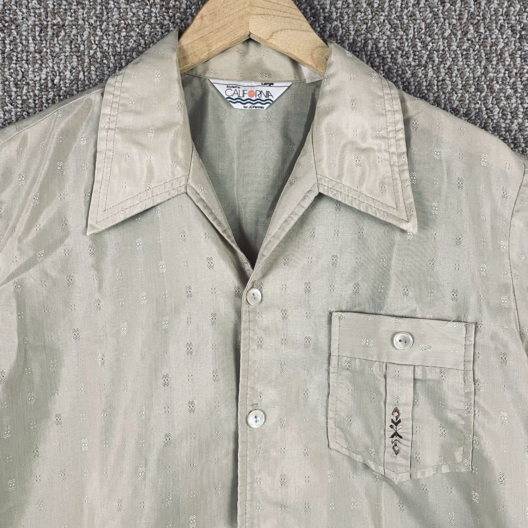 Vintage VINTAGE TownCraft Shirt Mens Large Dagger Embroidery Geometric Hippie 60s 70s Penneys AA17 Beige Brown Button-Up Size US L / EU 52-54 / 3 - 2 Thumbnail
