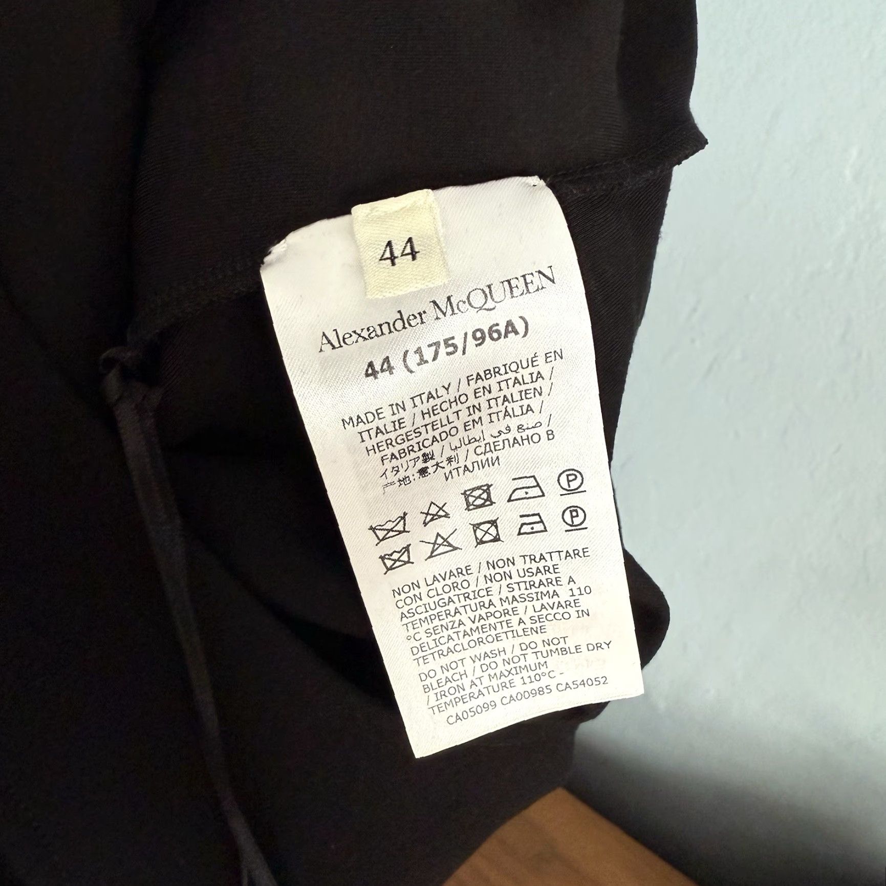 Alexander McQueen ALEXANDER MCQUEEN Front zipper Stretch Viscose Bodysuit Black Size 44 Women Top Bodysuit Zipper Stretch Viscose 44 Black Womens Size M / US 6-8 / IT 42-44 - 7 Thumbnail