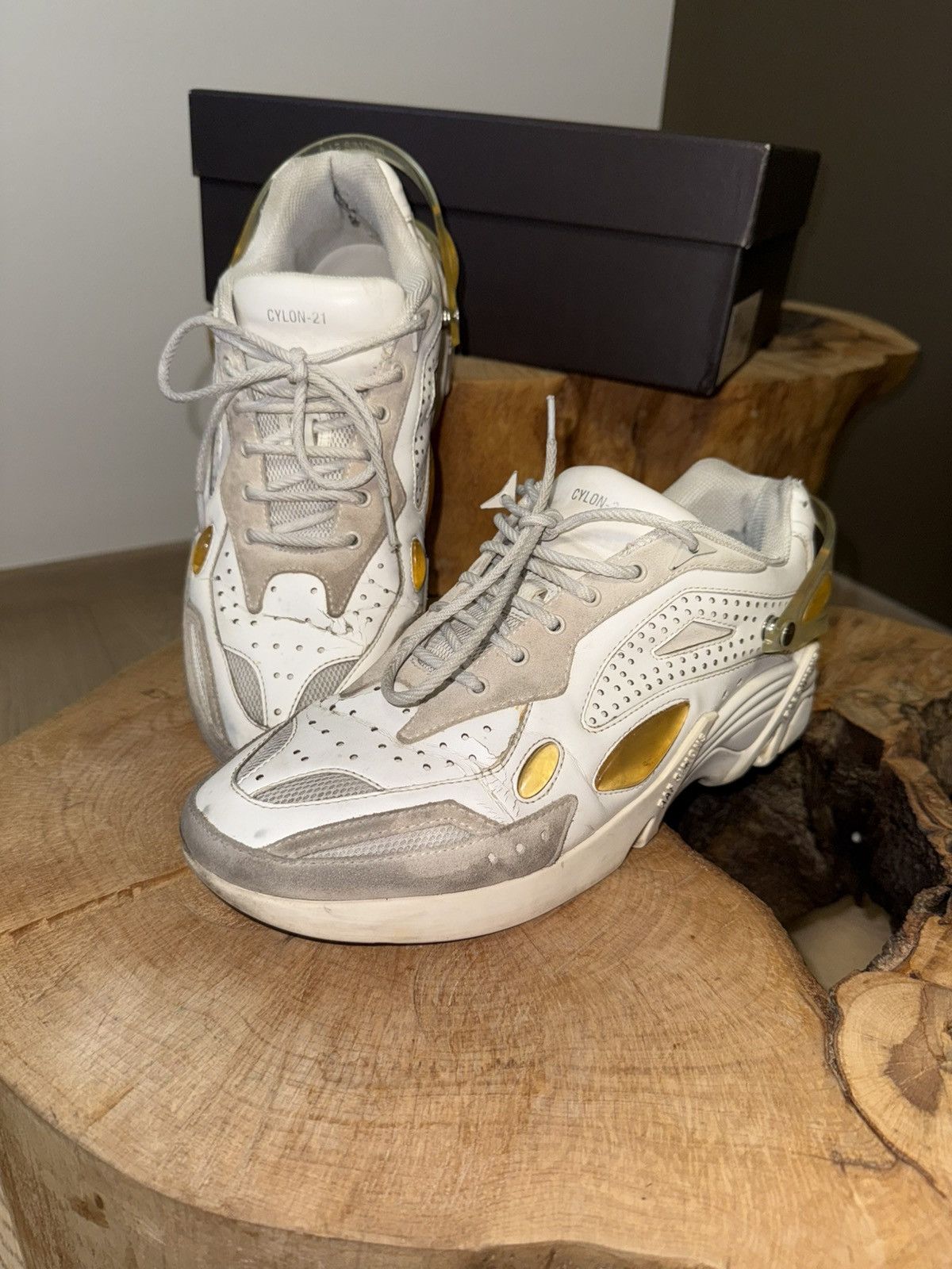 【RAF SIMONS】Cylon-21 スニーカー アイボリー Raf Simons Cylon-21 Off White Red Men's - HR740011L-3445 - US