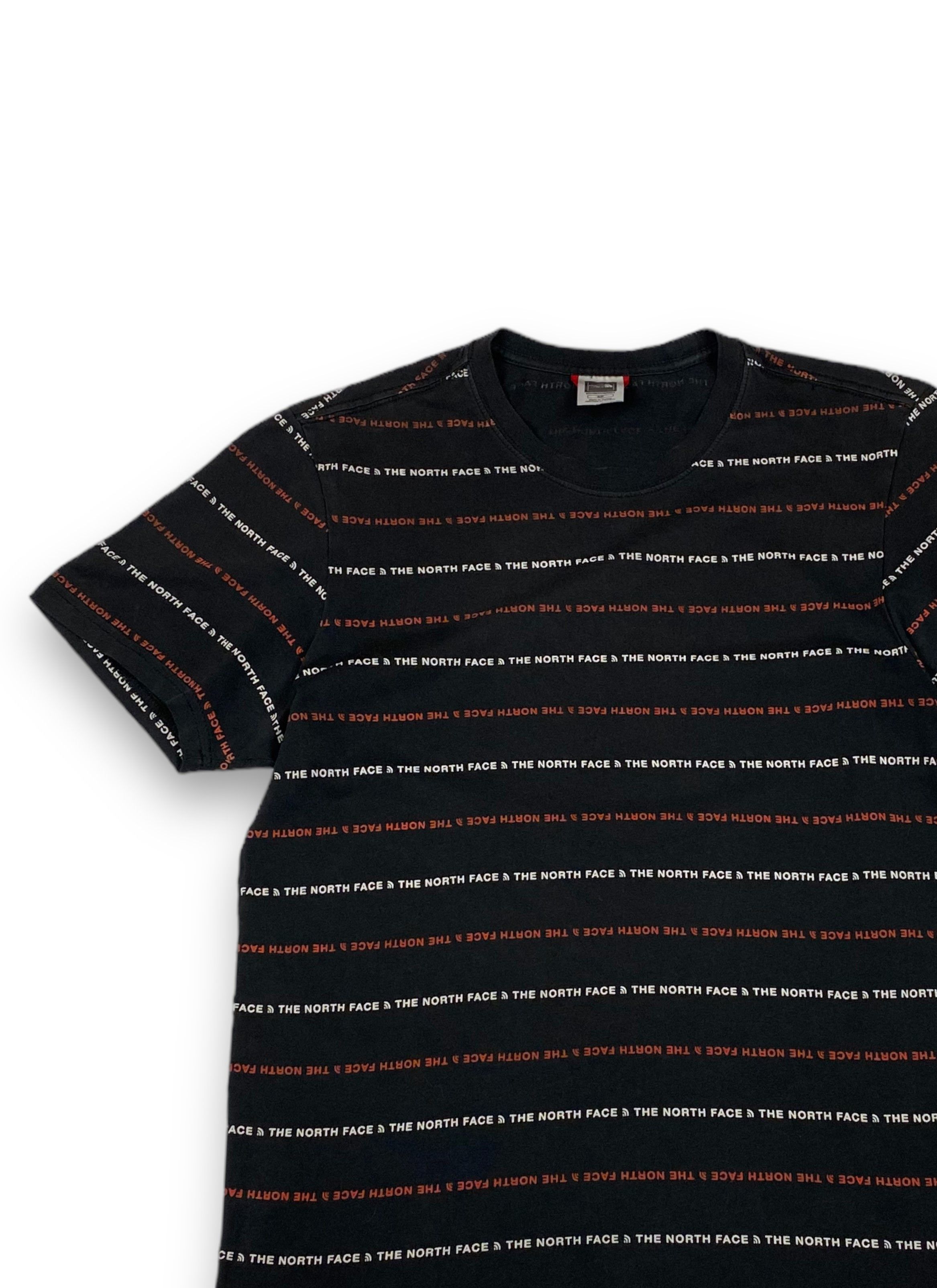 The North Face Vintage THE NORTH FACE Monogram Black Faded T-Shirt M782 Size US S / EU 44-46 / 1 - 3 Thumbnail