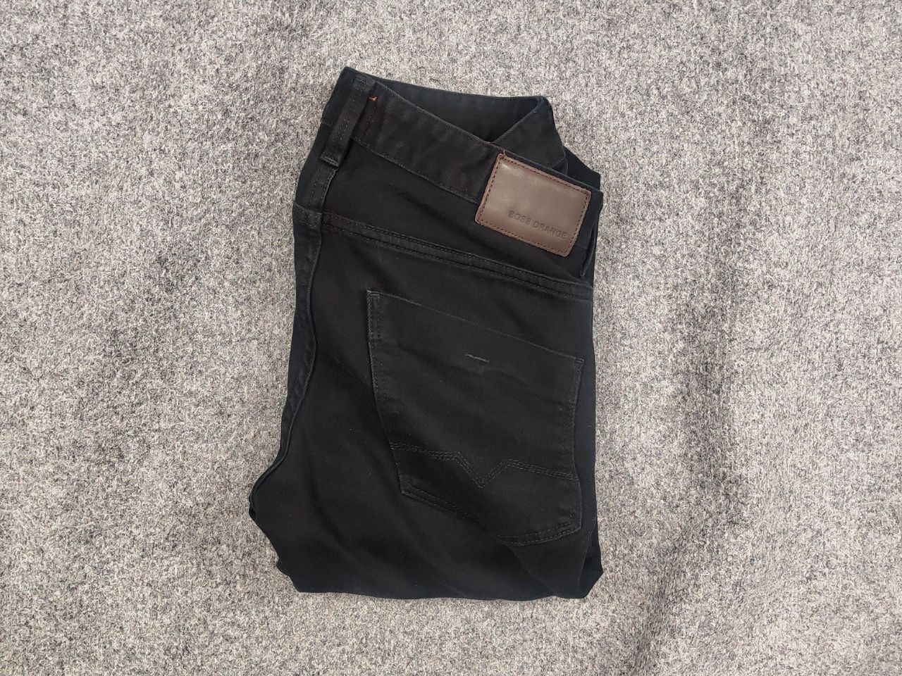 Hugo Boss Hugo Boss Orange 63 Noir Black Slim fit Tapered Denim Jeans Size US 32 / EU 48 - 1 Thumbnail