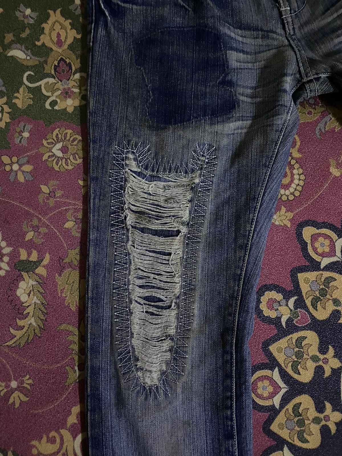 If Six Was Nine × Japanese Brand × Le Grande Bleu (L.G.B.) Japanese Brand RHYME Distressed Denim Pant Size US 33 - 4 Thumbnail