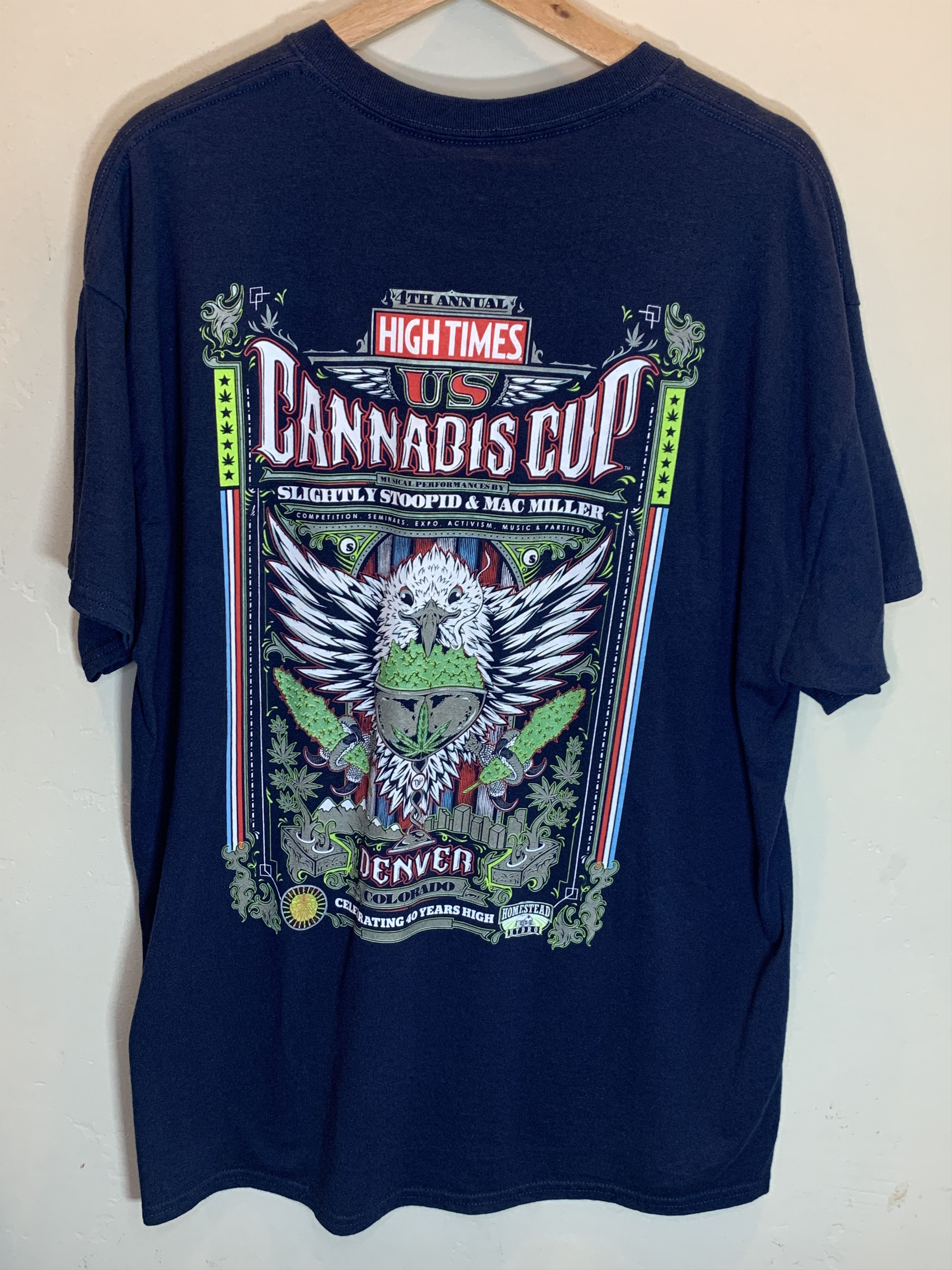 Vintage *RARE* Vintage Mac Miller High Times Cannabis Cup T-Shirt Size US XL / EU 56 / 4 - 1 Thumbnail