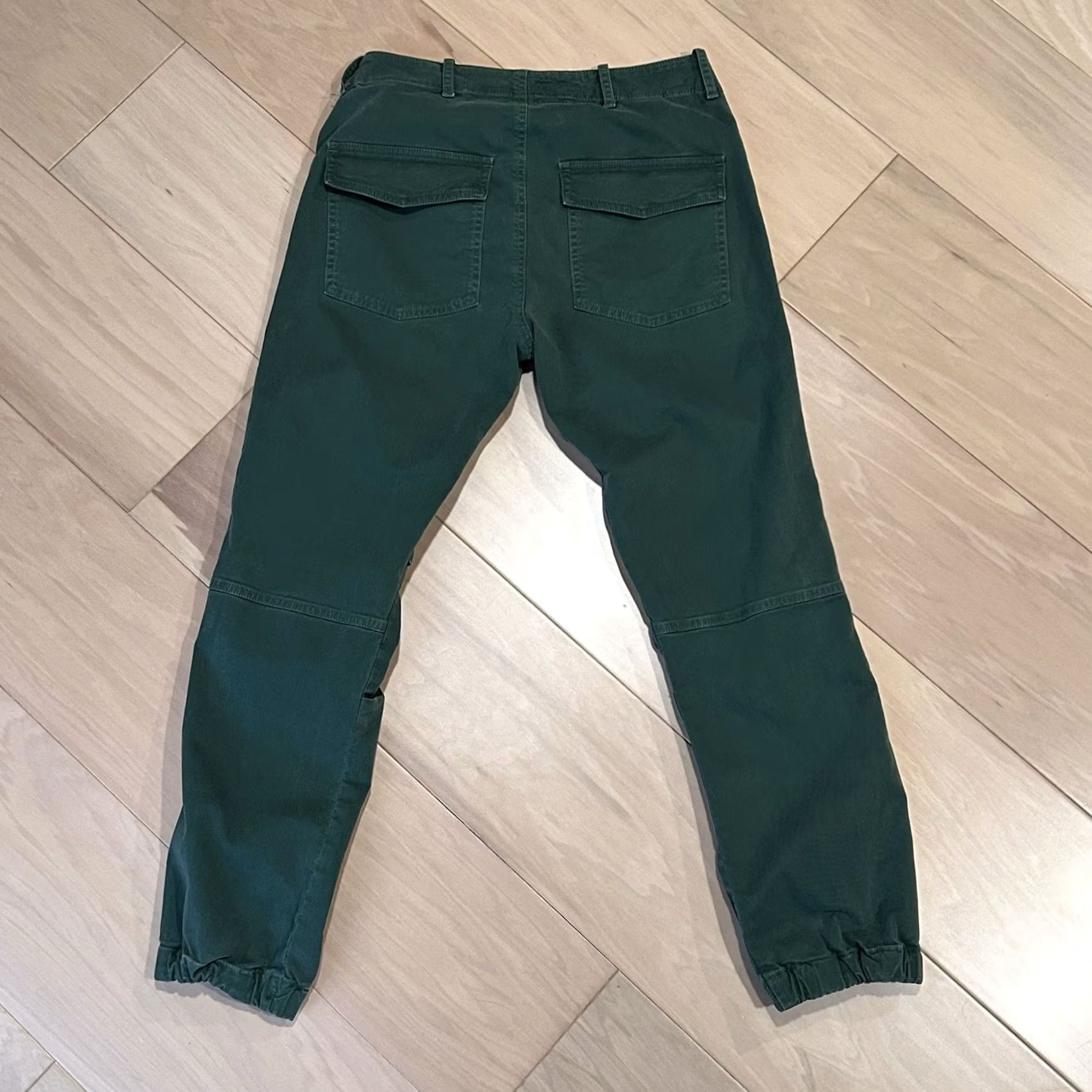 Nili Lotan Nili Lotan Cropped Military Pants Women’s 2 Green Cotton Blend Zip Button Tapered 25 Inseam Pockets Cropped 9 Rise Regular No N/A Size 26" / US 2 / IT 38 - 2 Thumbnail