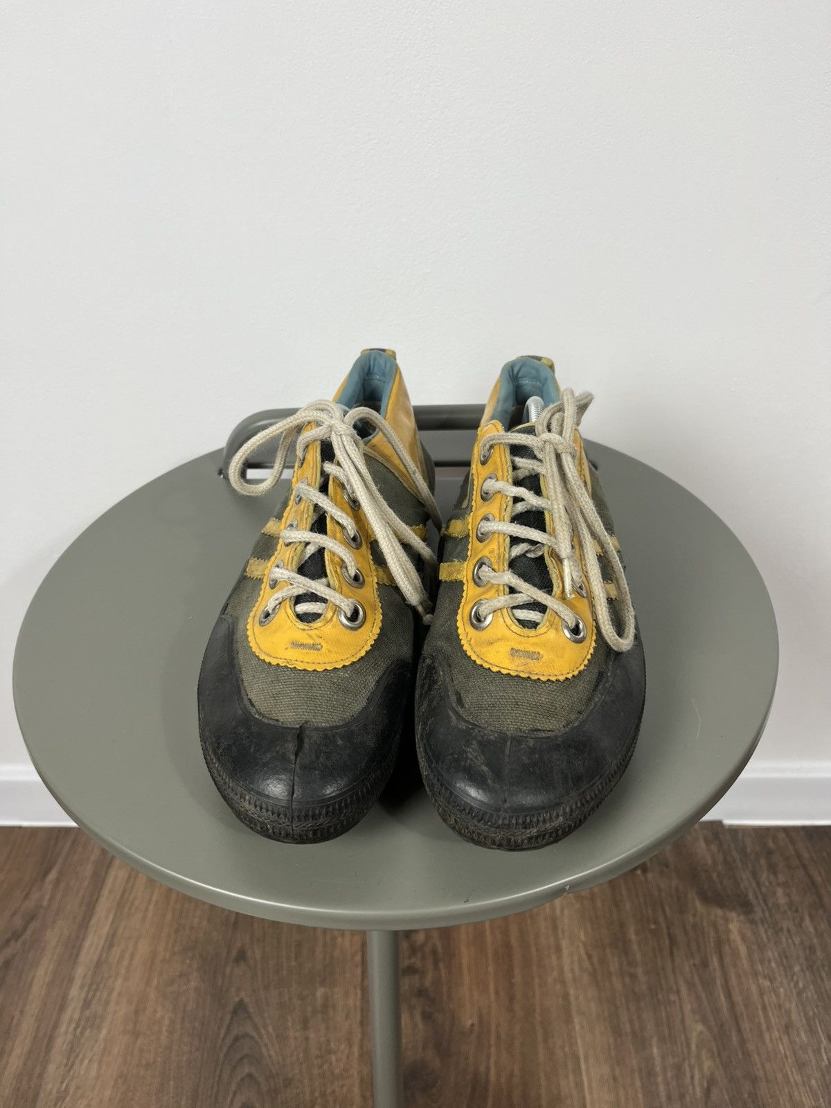 Other Vintage ZDA Partizanske Football Boots 42 Czechoslovakia Size US 9 / EU 42 - 6 Thumbnail