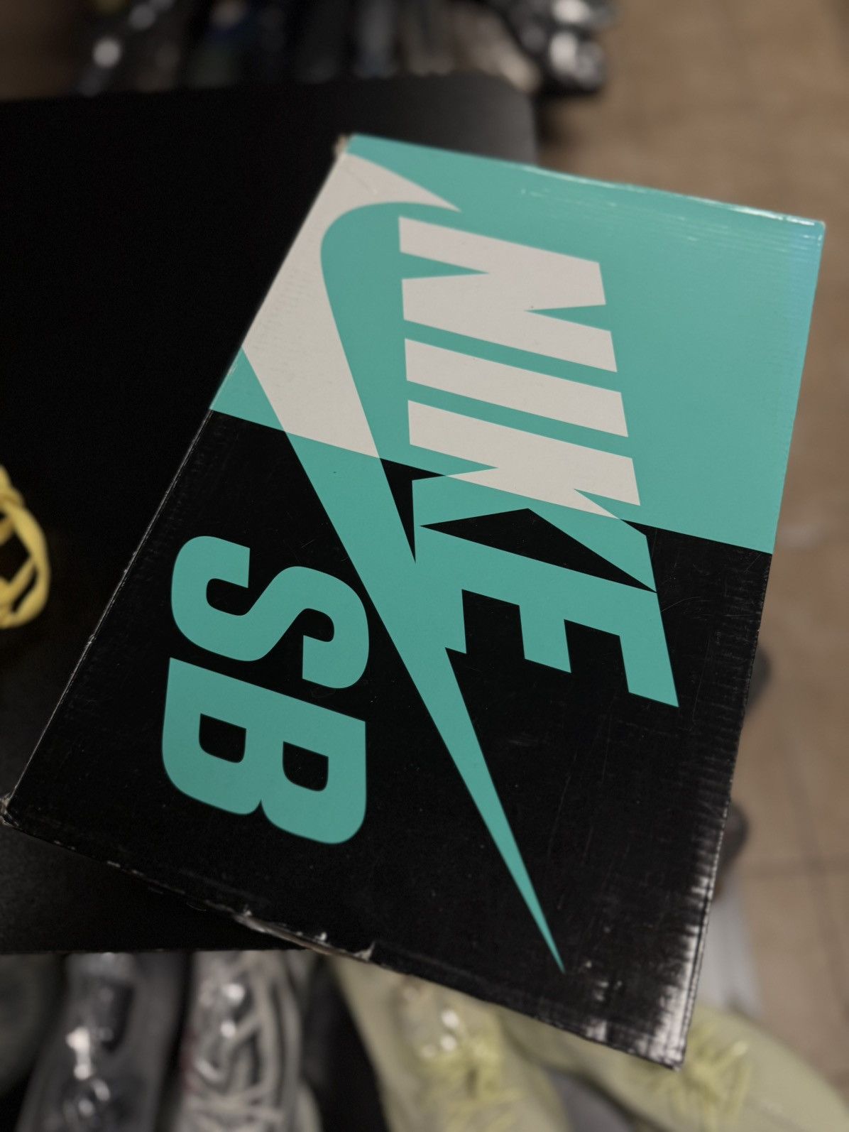 Nike Nike SB Dunk High De La Soul Size 11 🧼 W BOX Size US 11 / EU 44 - 16 Thumbnail