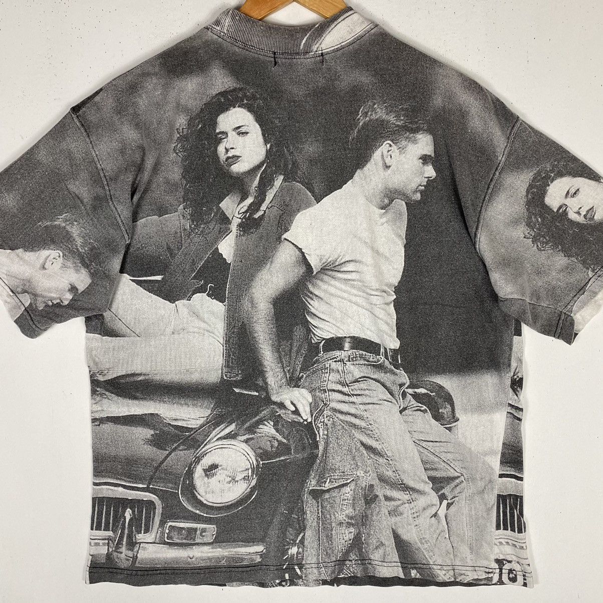 Vintage Vintage 90's Photography Full Print Tee Shirt Size US L / EU 52-54 / 3 - 9 Thumbnail