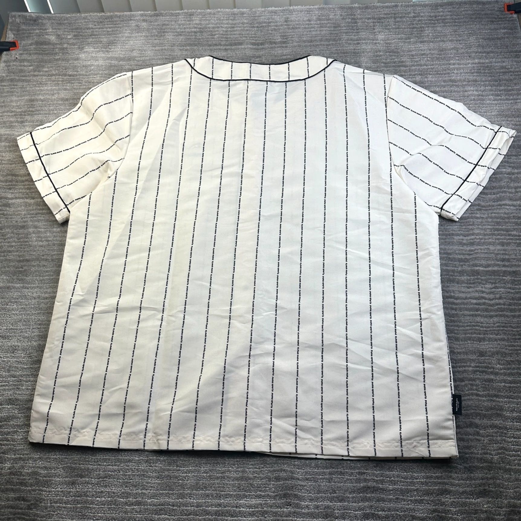 Puma PUMA Shirt 2XL Beige Pinstriped Baseball Jersey Mens T-Shirt Short Sleeve V-Neck Logo Athletic Sportswear Size US XXL / EU 58 / 5 - 2 Thumbnail