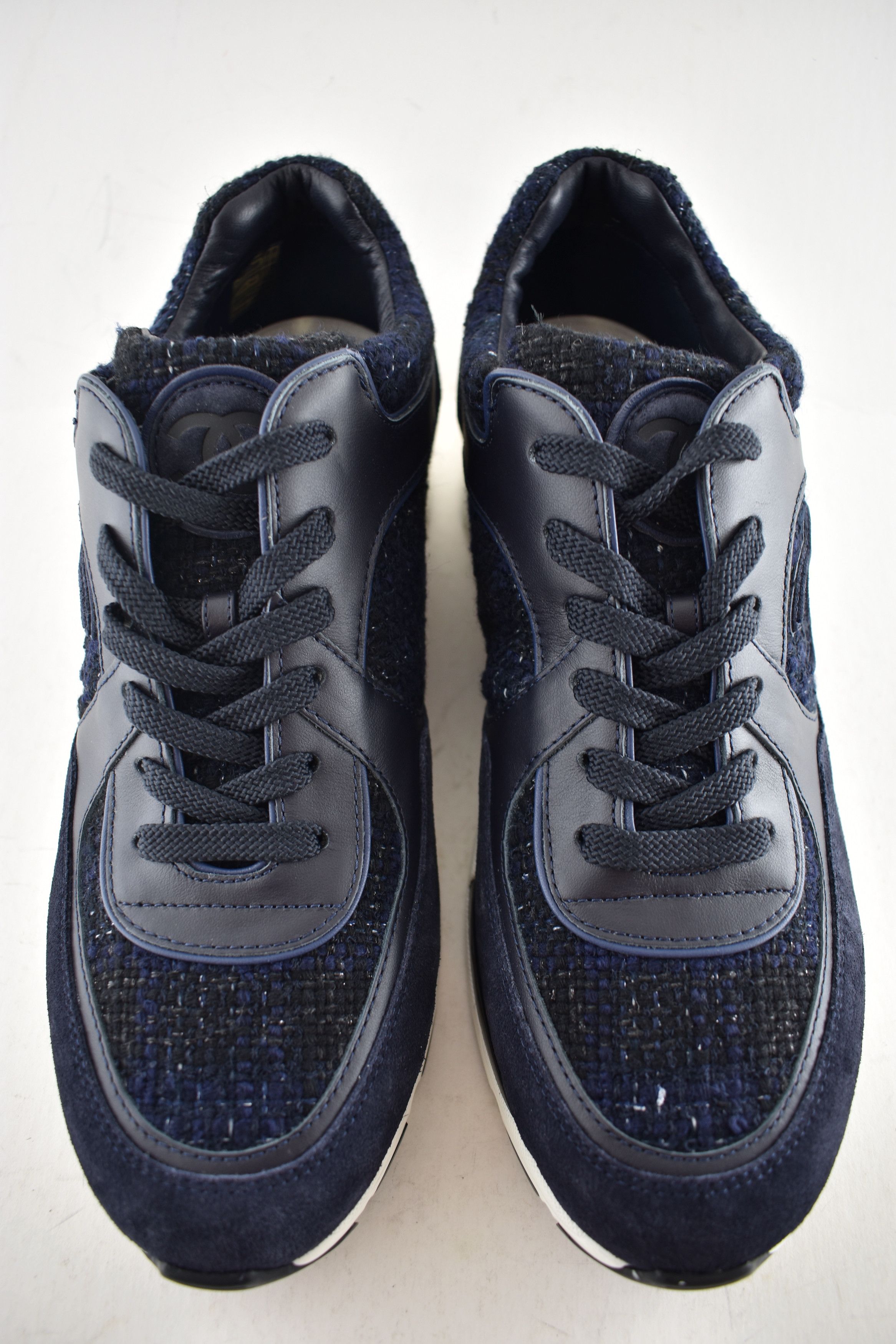 Chanel Chanel 24A Black Tweed Suede CC Logo Flat Trainer Sneaker 42 Size US 12 / IT 42 - 6 Thumbnail