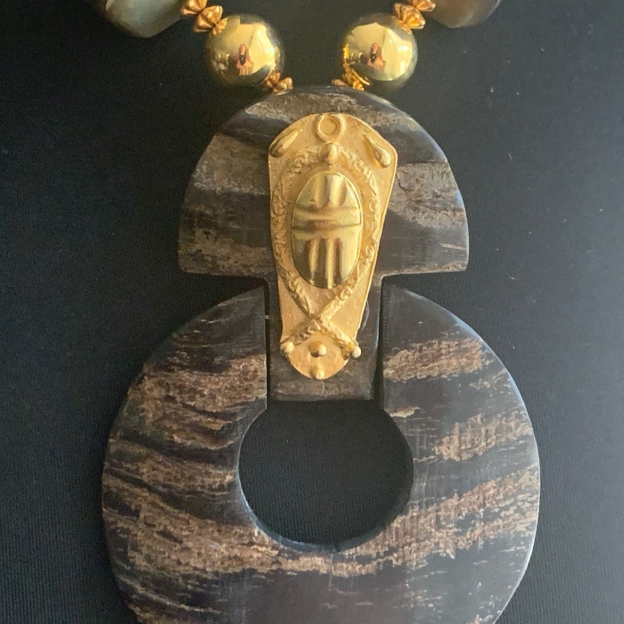 Vintage Vintage Gold Tone Brown Scarab Egyptian Necklace Earrings Size ONE SIZE - 11 Thumbnail