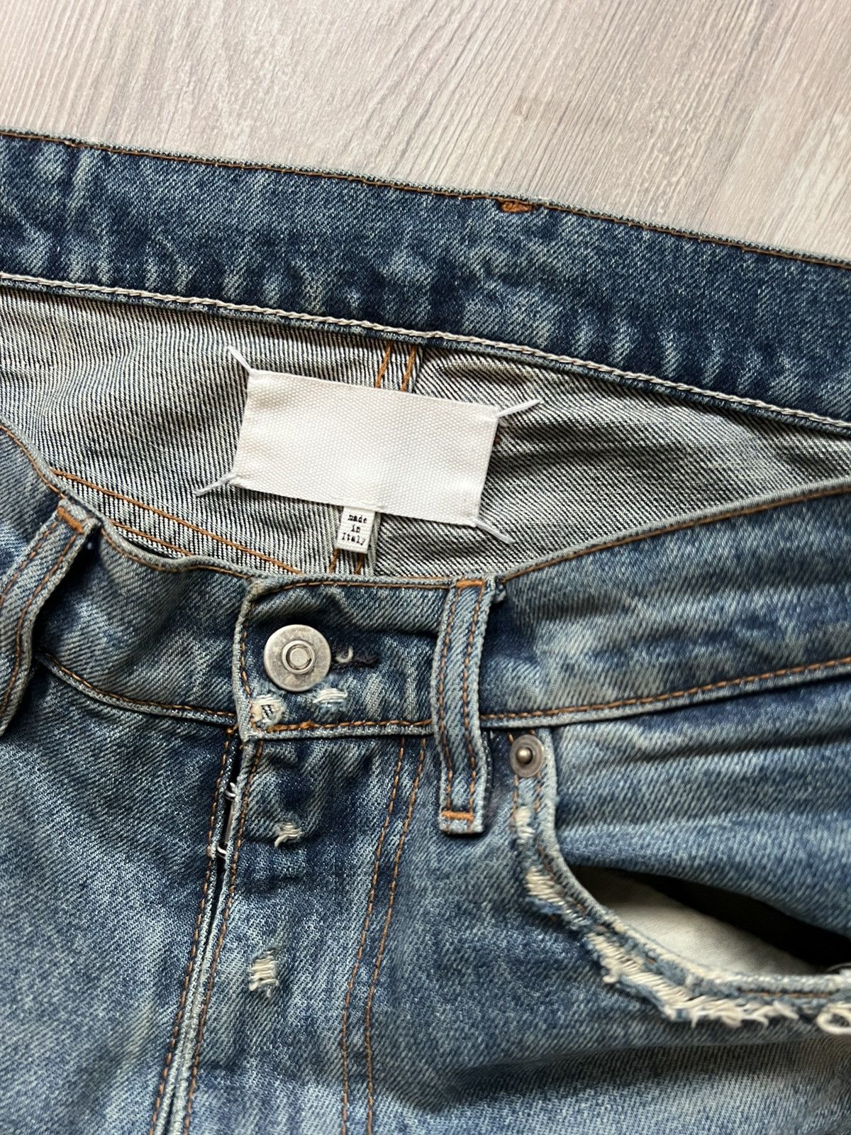 Maison Margiela Maison Margiela aw23 distressed detail straight leg jeans Size US 29 - 6 Thumbnail