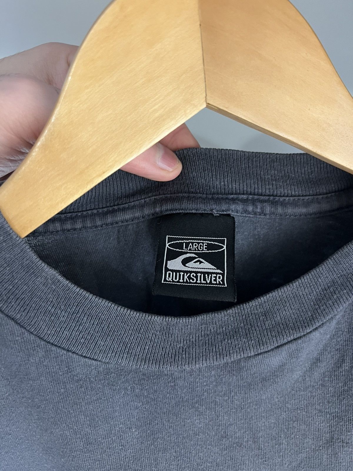Quiksilver VINTAGE QUIKSILVER RETRO T-SHIRT SURF SKATEBOARD Y2K 90s Size US L / EU 52-54 / 3 - 13 Thumbnail