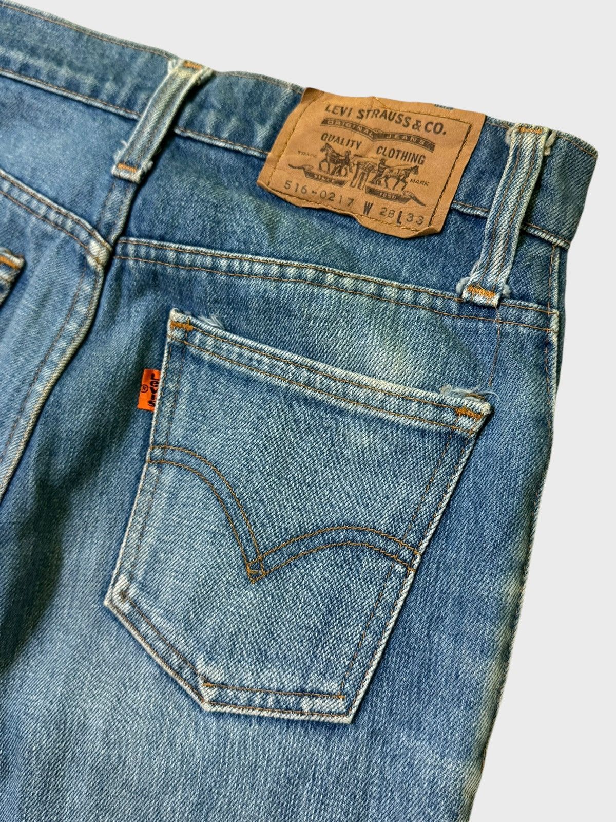 Levi's × Vintage Vintage Flared Levi's 516-0217 Blue Orange Tab Boot Cut Size US 26 / EU 42 - 15 Thumbnail