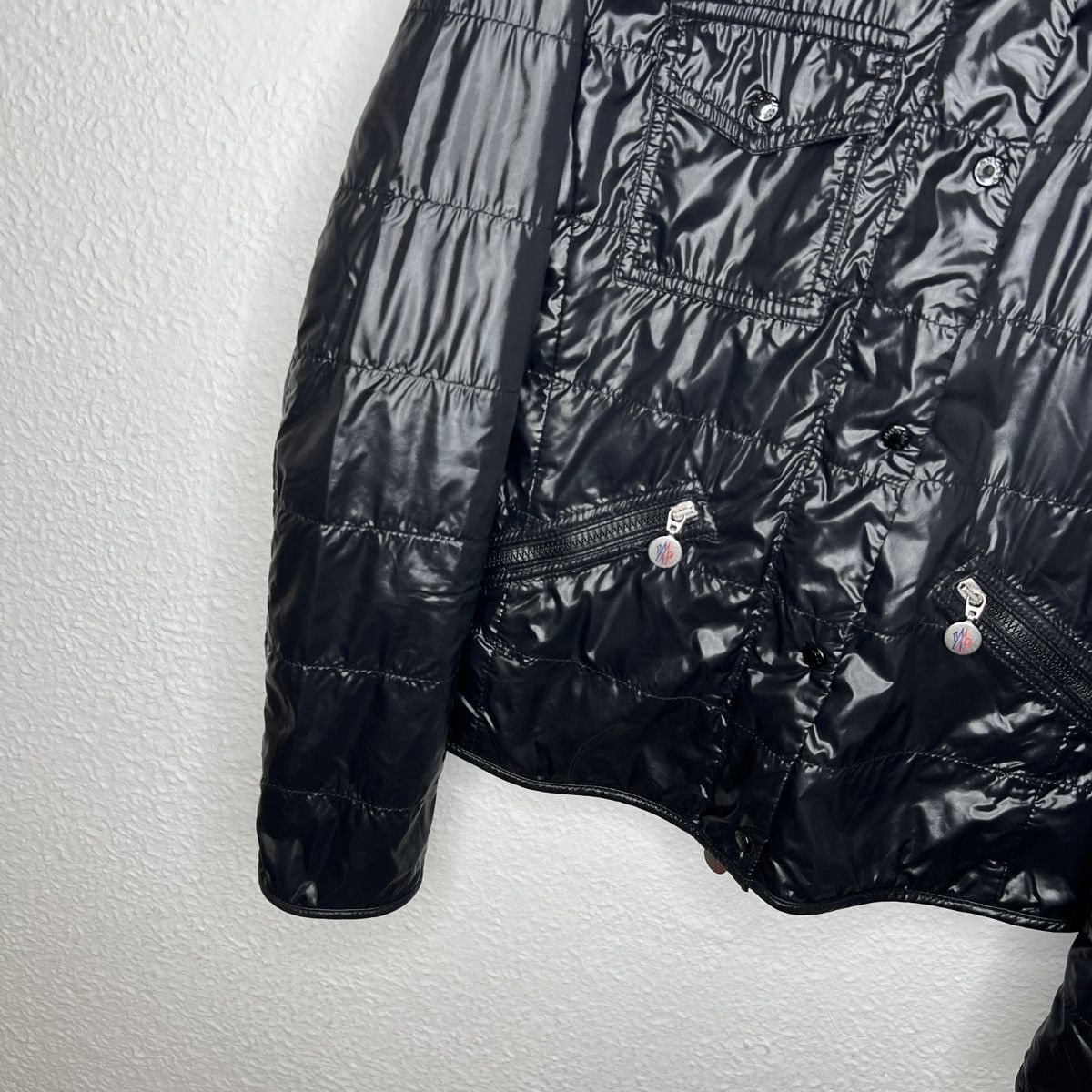 Moncler Moncler Shiny Nylon Black Jacket Big Badge Patch Logo Size M / US 6-8 / IT 42-44 - 2 Thumbnail