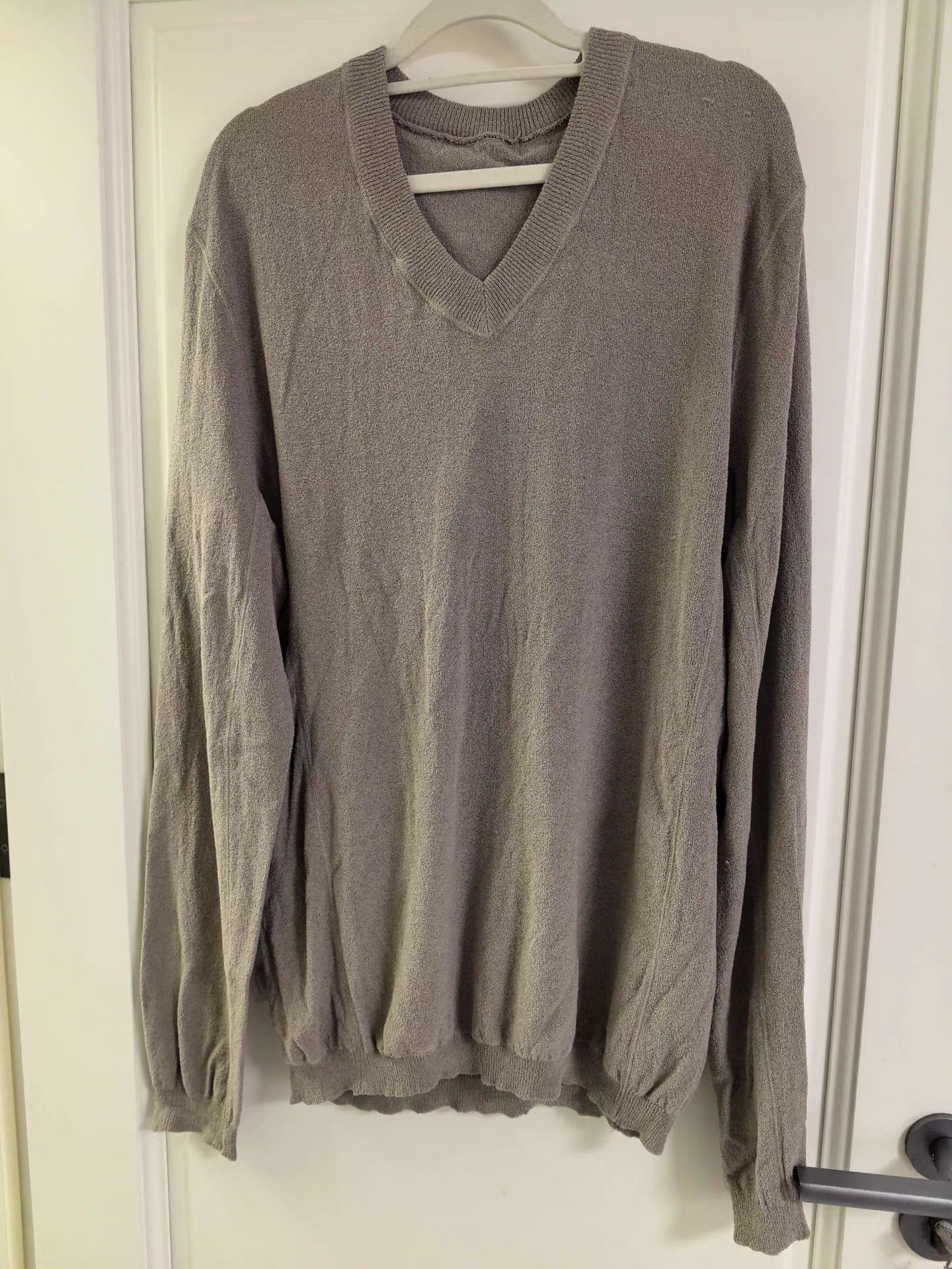 Dolce & Gabbana Dolce&Gabbana Men's V-Neck Panel Sweater K18 Size US S / EU 44-46 / 1 - 1 Thumbnail