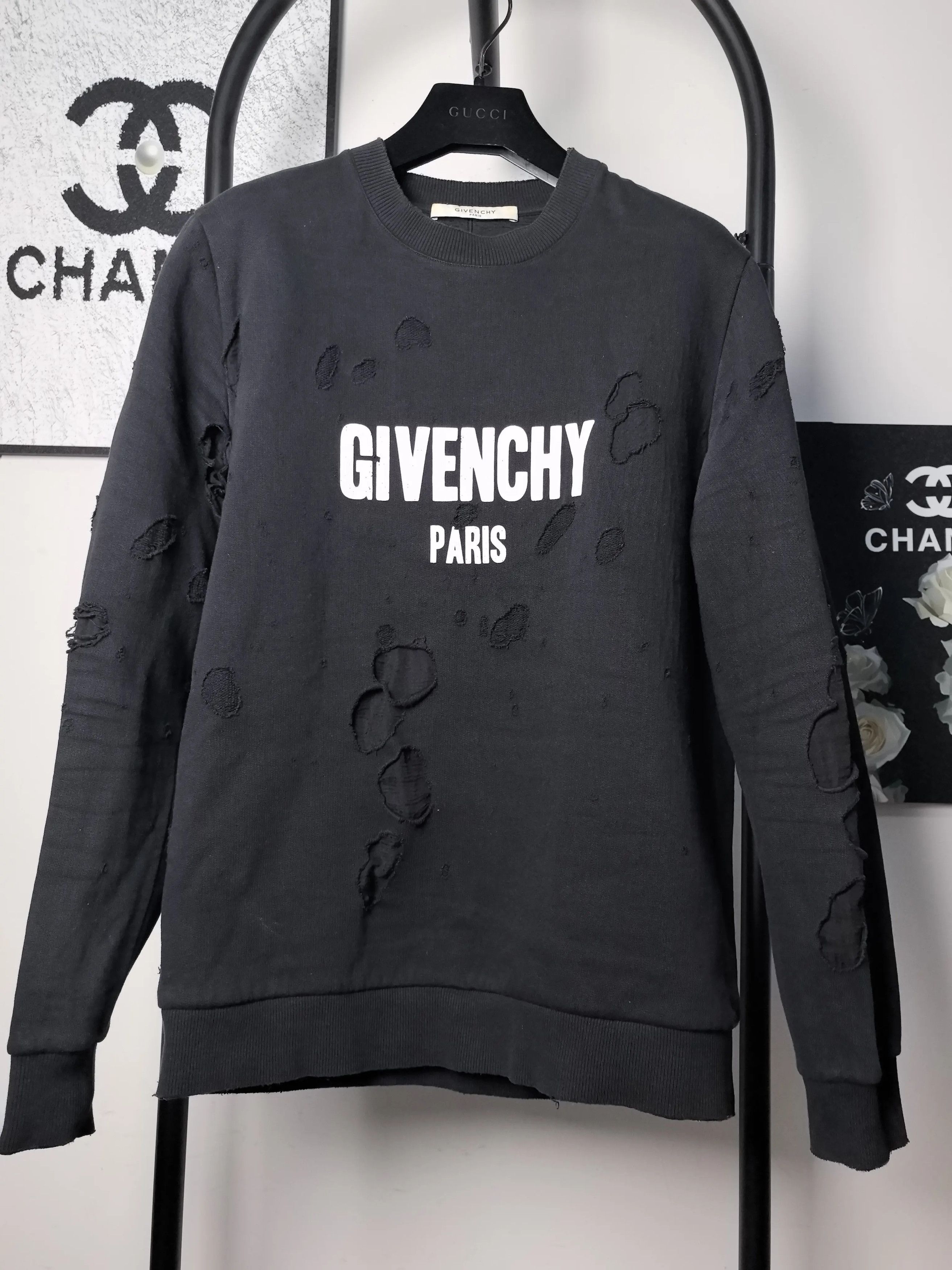 Givenchy Givenchy Distressed White Hoodie m Men Size US M / EU 48-50 / 2 - 1 Thumbnail