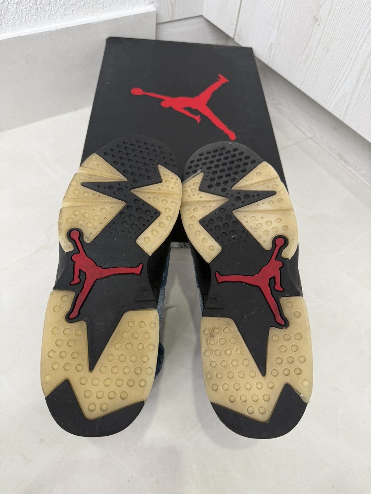 Jordan Brand Air Jordan 6 Retro 'Washed Denim' Size 10.5 Used Size US 10.5 / EU 43-44 - 7 Thumbnail
