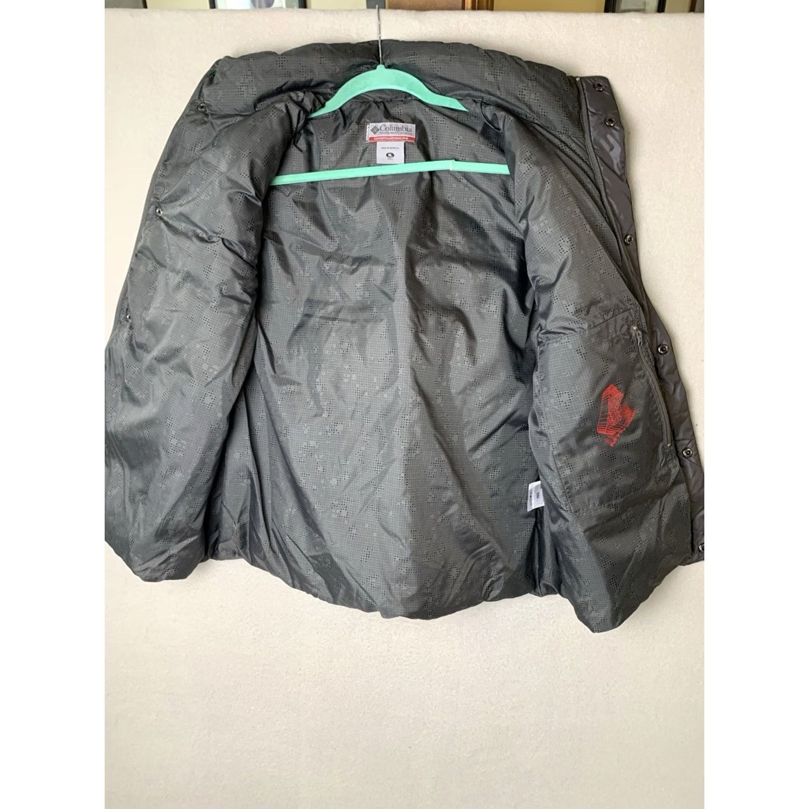 Vintage Columbia Vest Mens XL Gray Down Puffer Quilted Full Zip Insulated Outdoor Ski Hiking Travel Casual Autumn Winter Fall Spring Ready-to-Wear Logo Zipper Size US XL / EU 56 / 4 - 7 Thumbnail