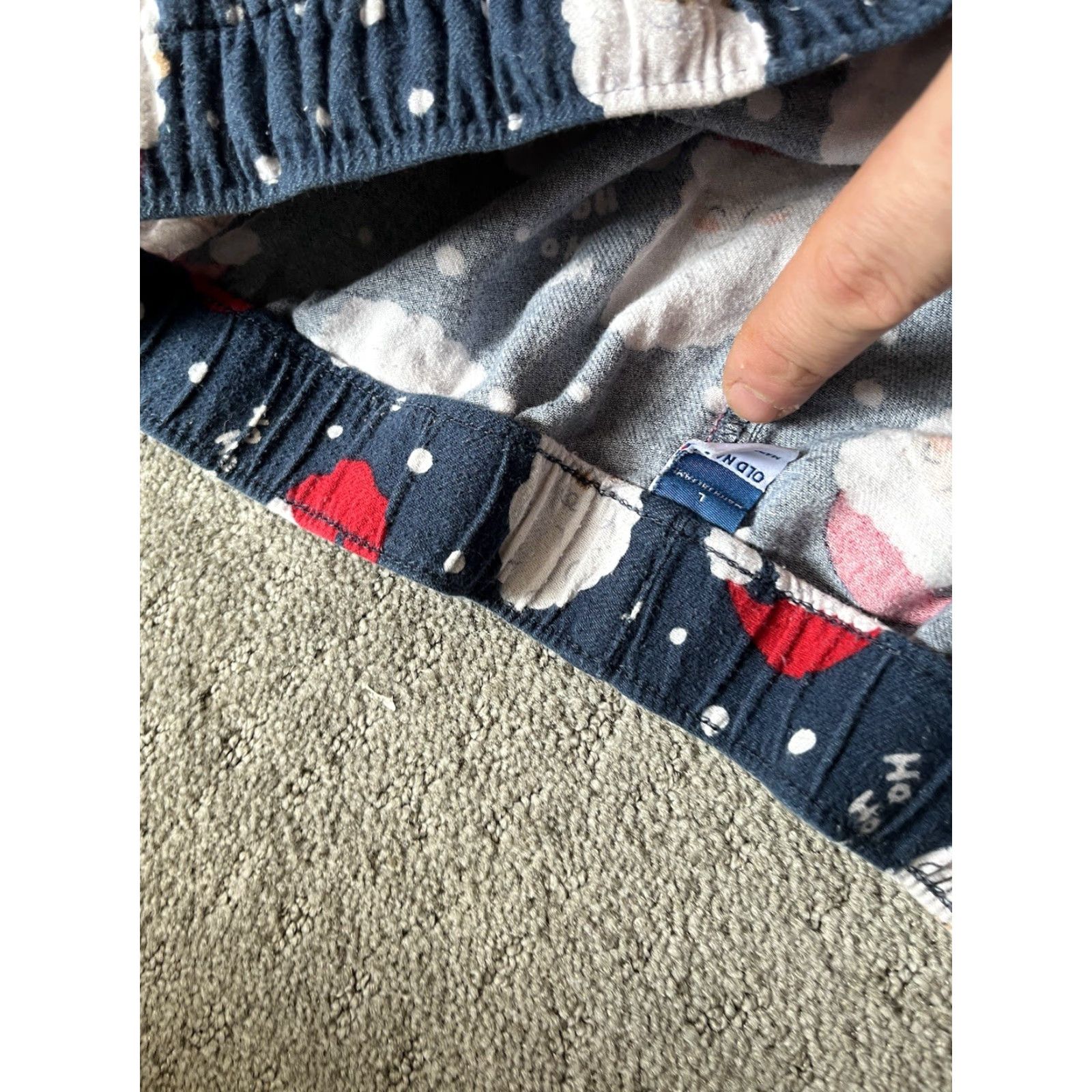 Old Navy Old Navy Pajama Pants Blue Flannel Santa Match The Fam Mid-Rise L Unisex Adults Size 36" / US 14 / IT 50 - 5 Thumbnail