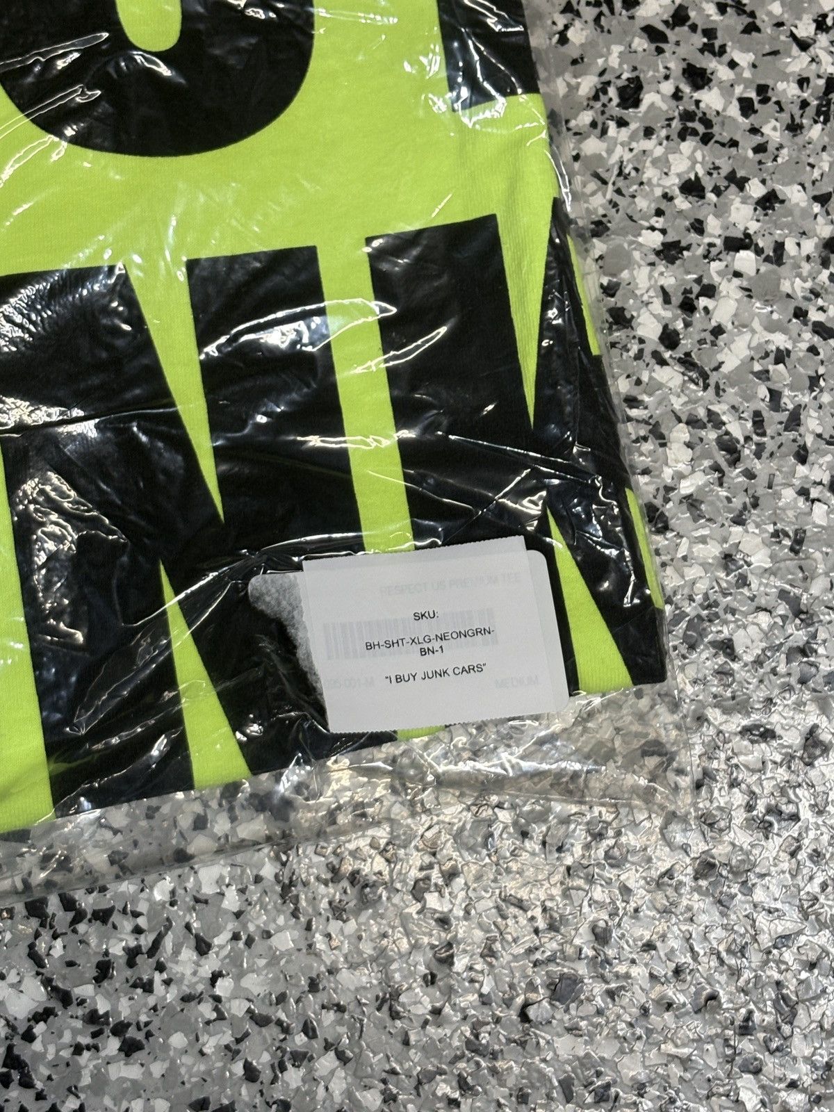 Billy Hill 2021 Billy Hill “I Buy Junk Cars” Neon Green Shirt Size XL Size US XL / EU 56 / 4 - 9 Thumbnail