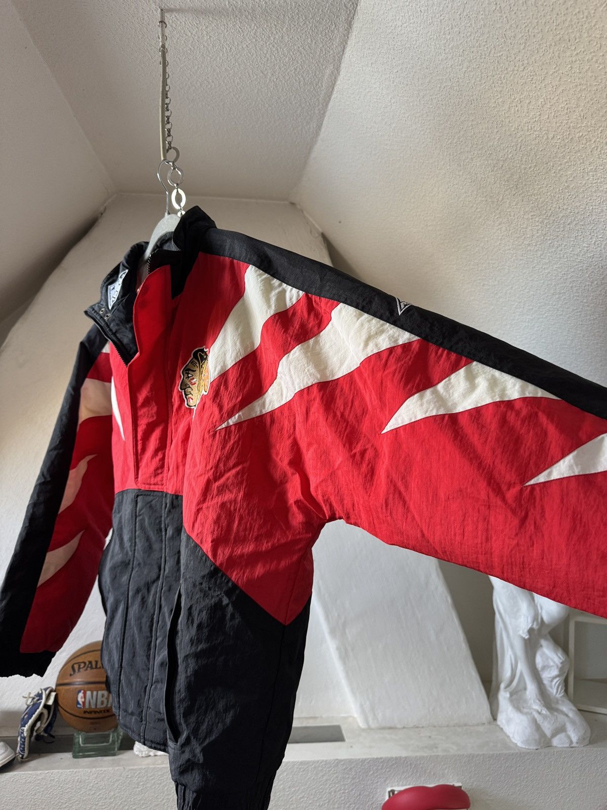 Apex One Rare 1990s Chicago Blackhawks Sharktooth Jacket by Apex One Size US L / EU 52-54 / 3 - 4 Thumbnail